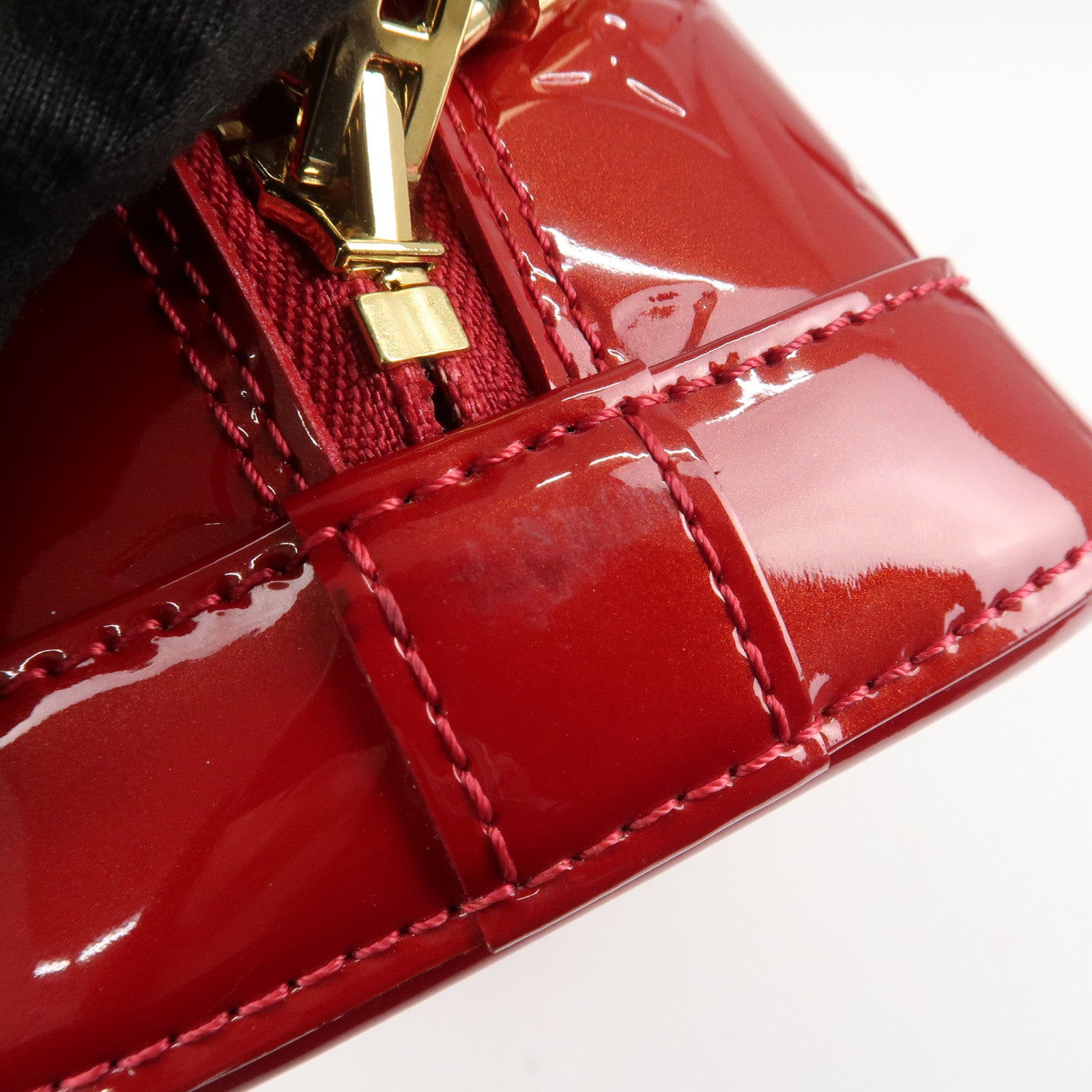 Louis Vuitton Monogram Vernis Alma BB 2Way Bag Red POMME D'AMOUR M91606 Used