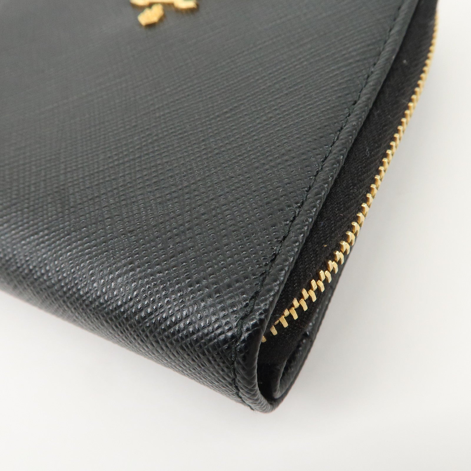 PRADA Logo Saffiano Leather Round Zippy Wallet Black 1MM268