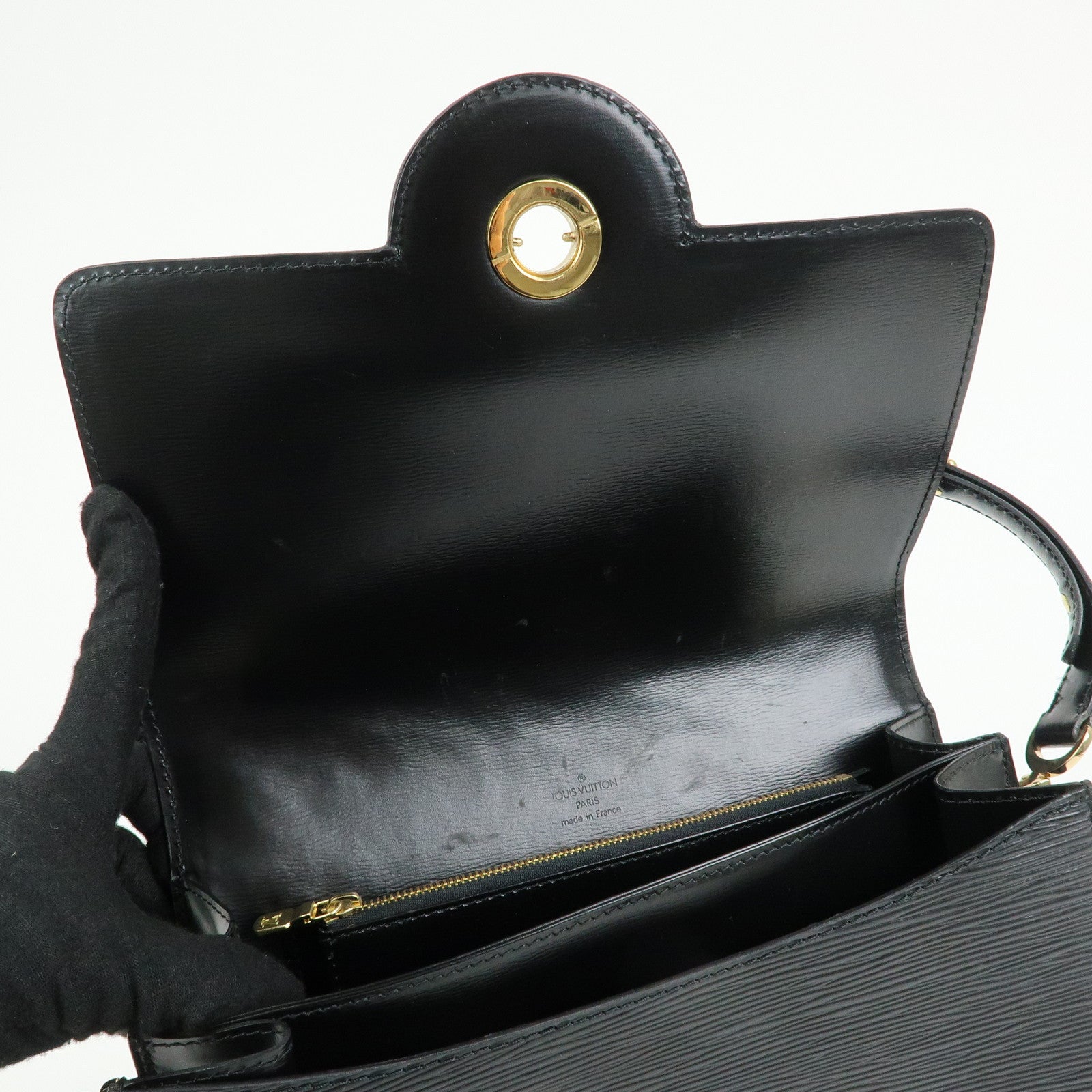 Louis Vuitton Epi Freerun Leather Shoulder Bag Noir Black M52402