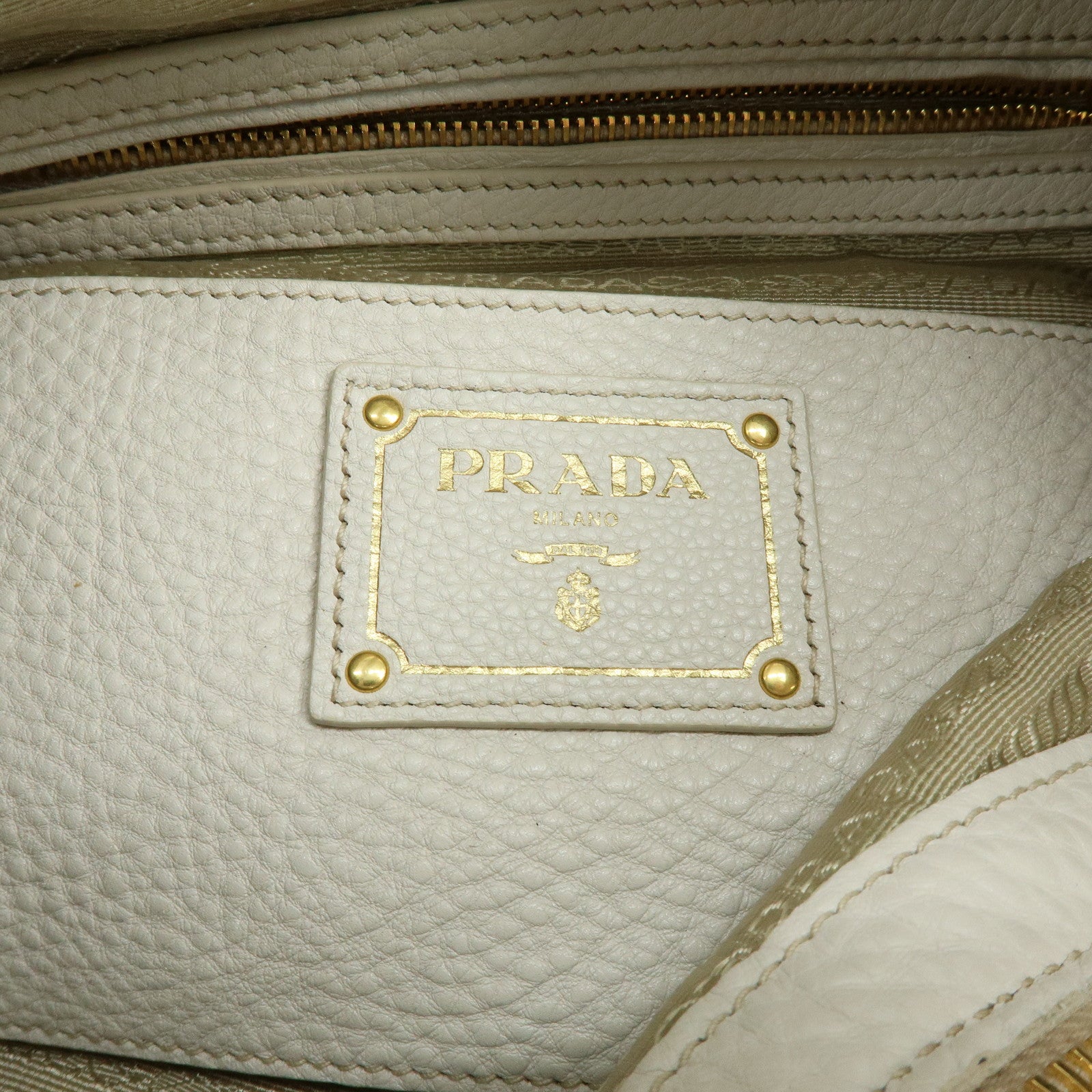 PRADA Logo Calf Leather Shoulder Bag Hand Bag White BR4311