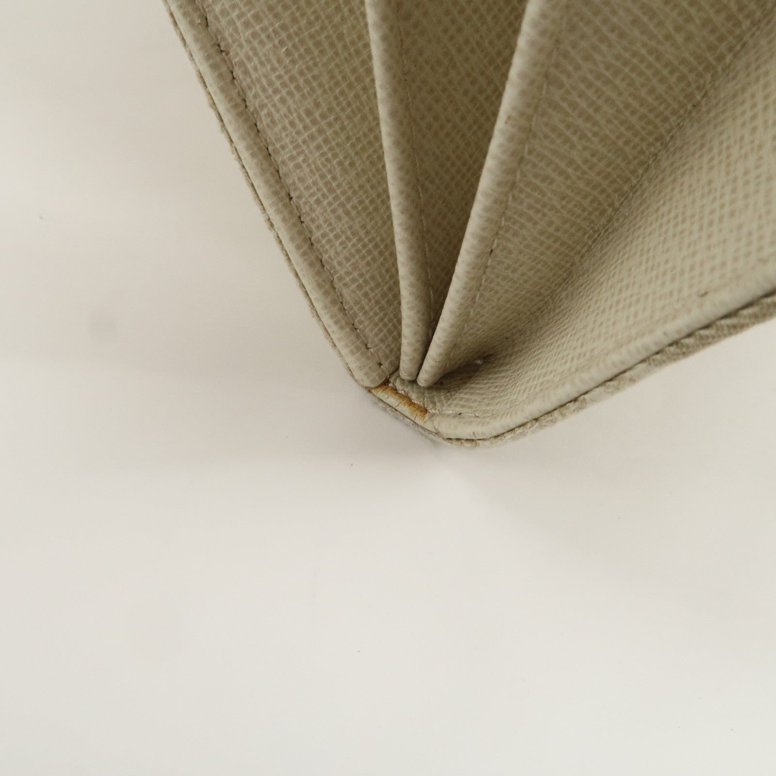 Louis Vuitton Monogram Mini Lin Portefeuille Sarah Wallet M95311