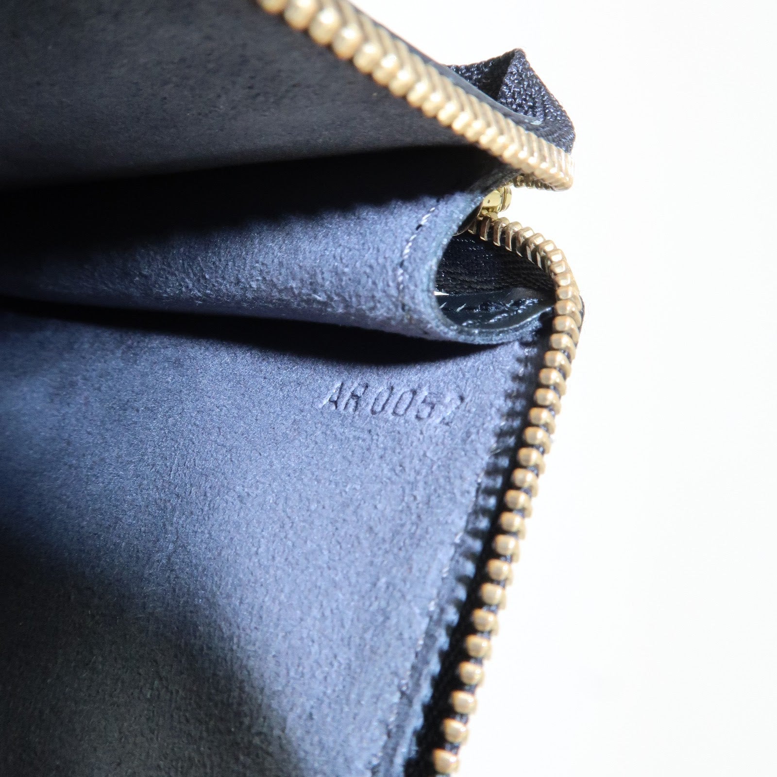 Louis Vuitton Epi Pochette Accessoires Hand Bag Noir M52942 Used