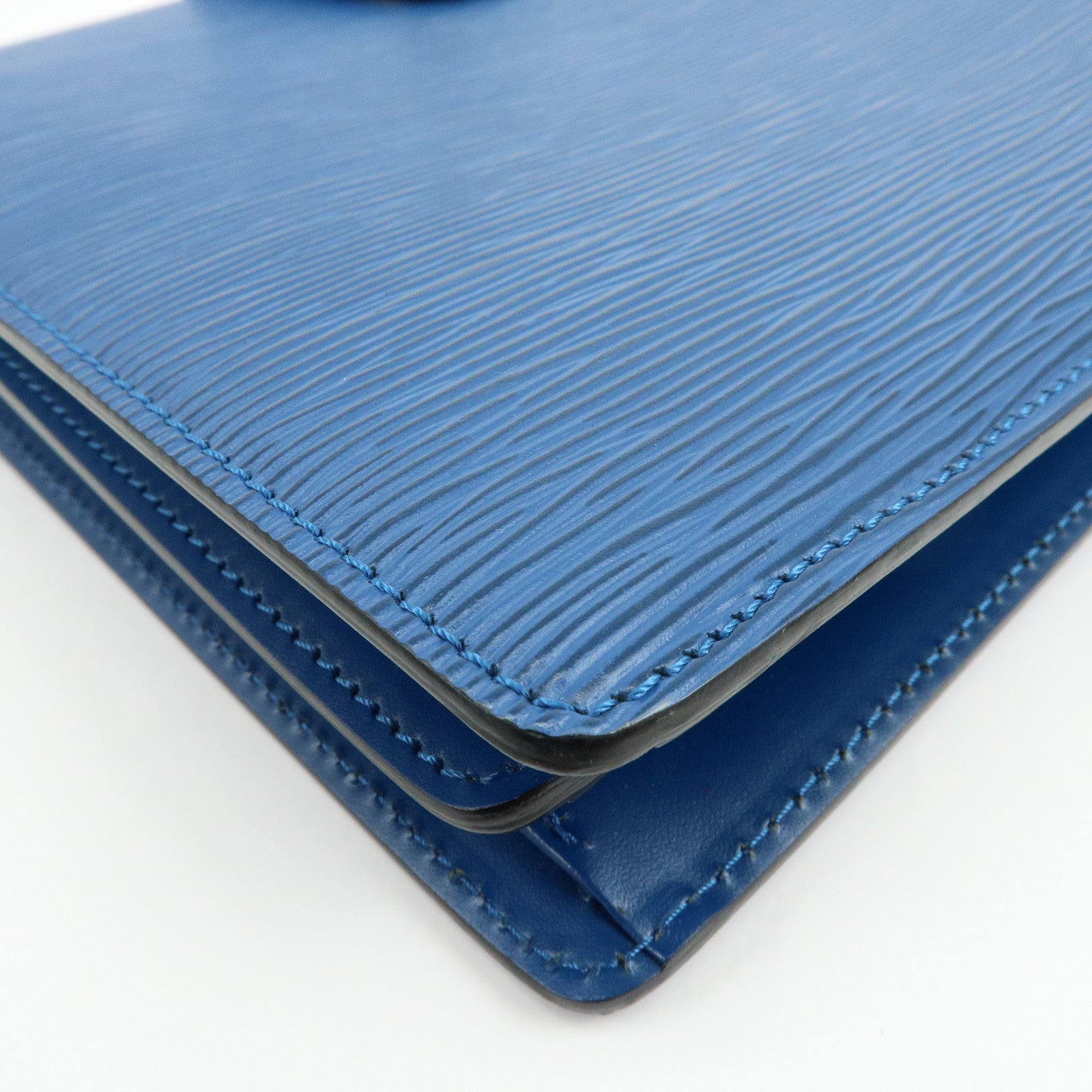 Louis Vuitton Epi Capucines Leather Shoulder Bag Toledo Blue M52345