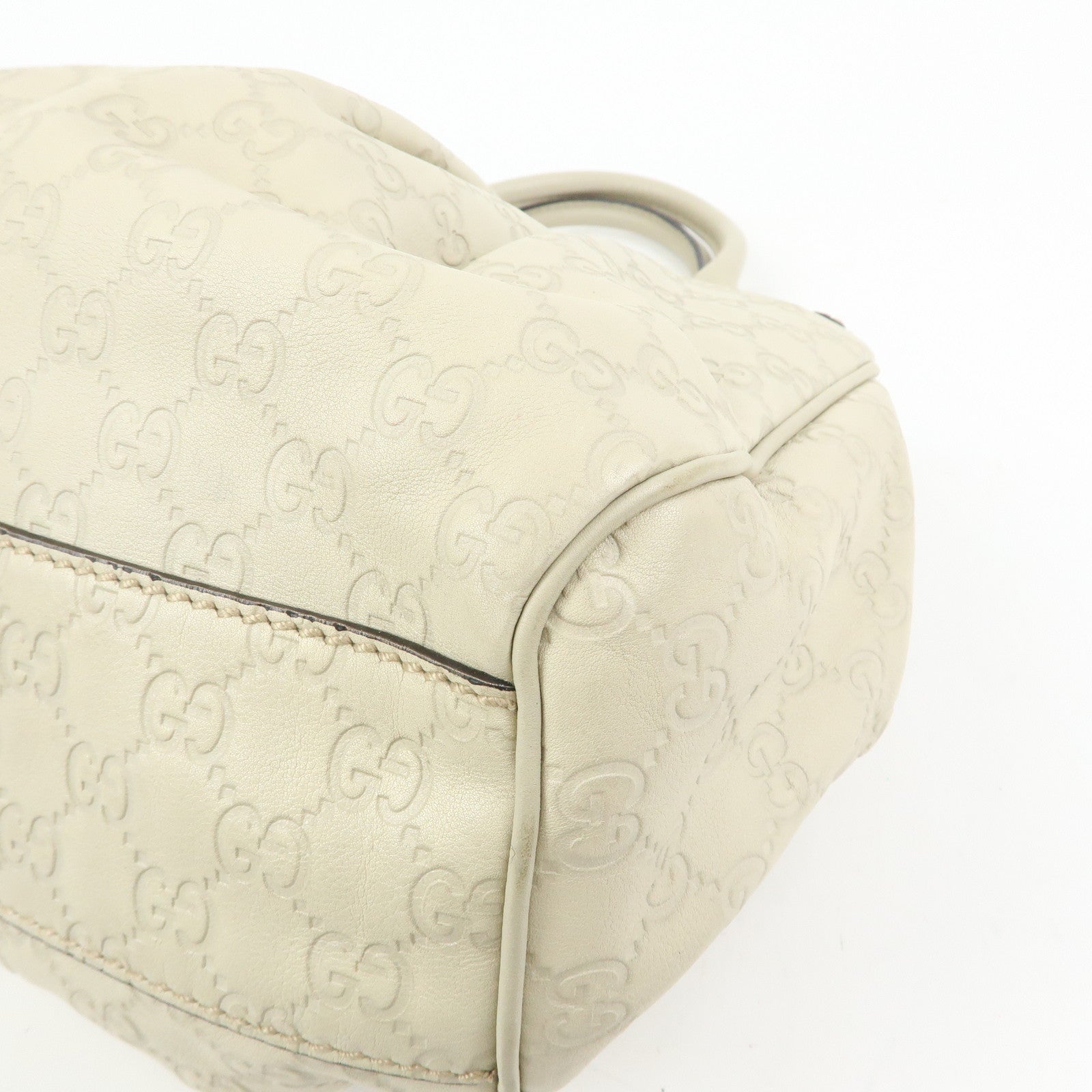GUCCI Sukey Interlocking G Guccissima Leather Hand Bag Ivory 211944
