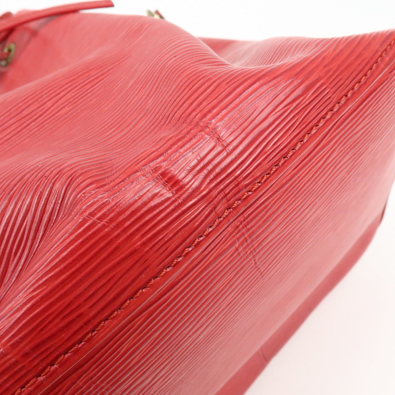 Louis Vuitton Epi Petit Noe Shoulder Bag Castilian Red M44107