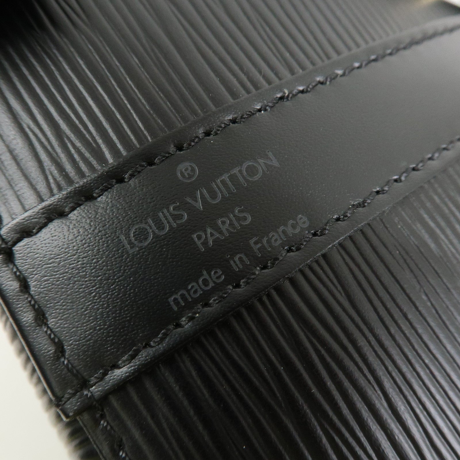 Louis Vuitton Epi Petit Noe Shoulder Bag Noir Black M44102