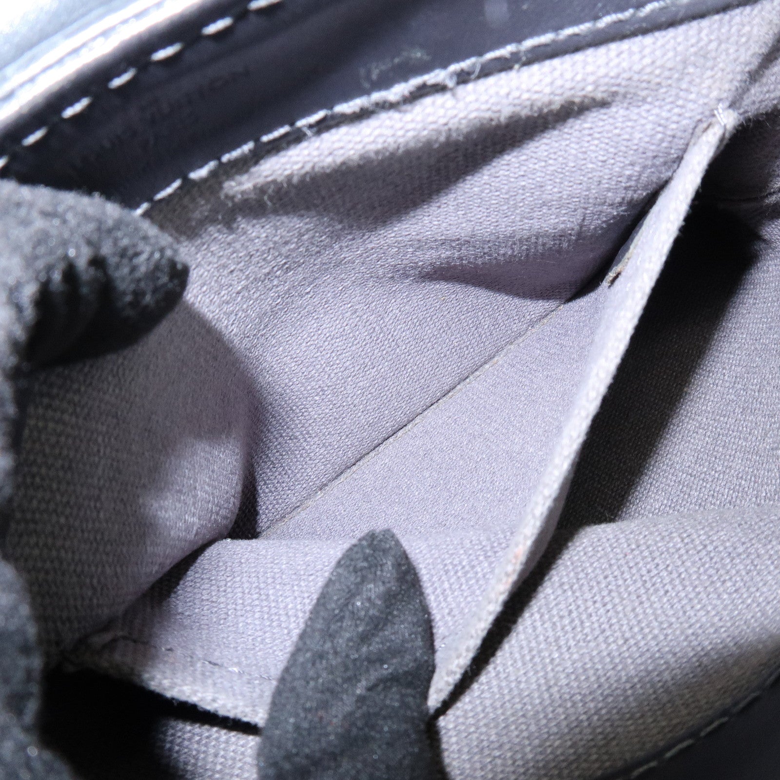Louis Vuitton Utah Yuma Calf Leather Shoulder Bag Basalt M97024