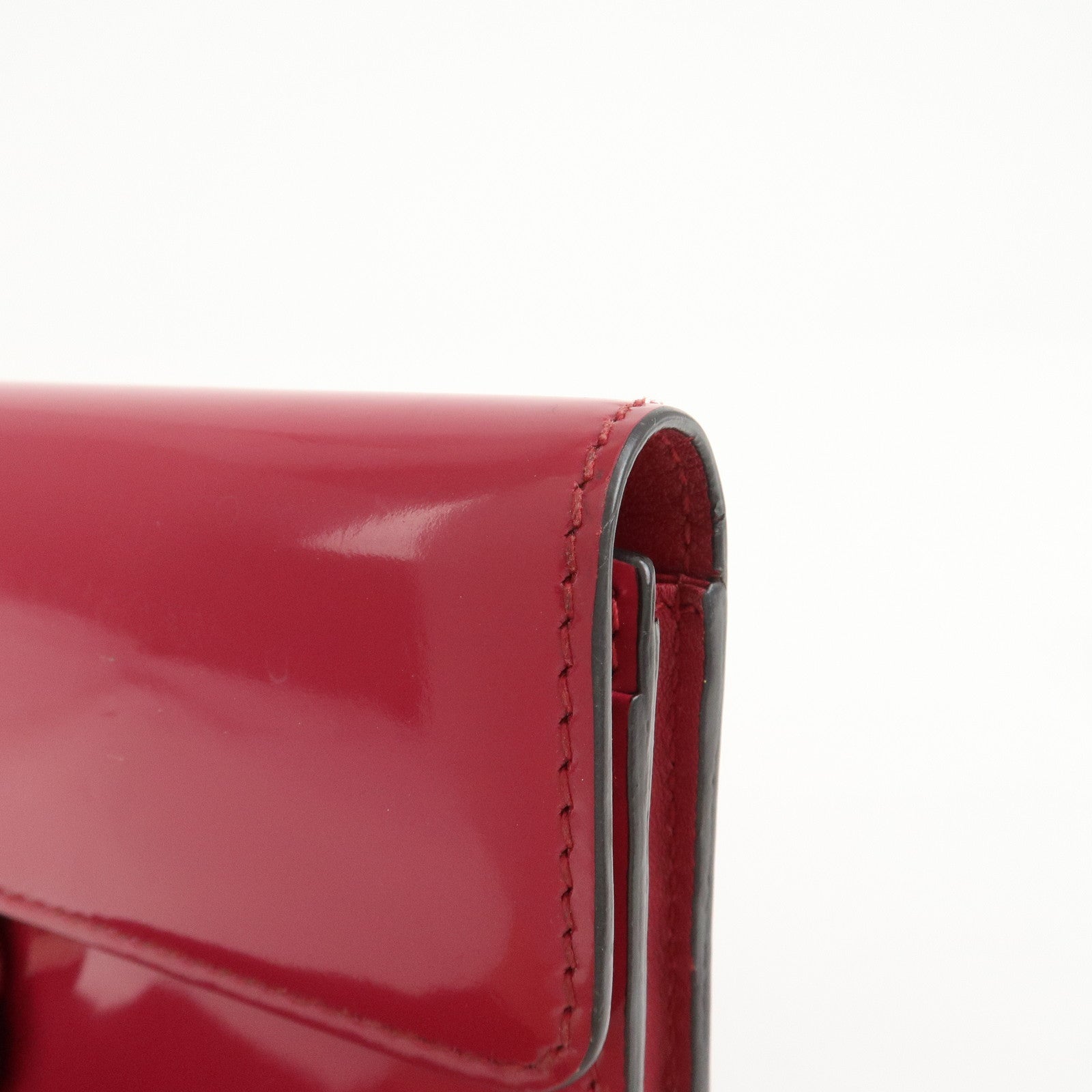 GUCCI Guccissima Interlocking G Patent Leather Wallet Pink 369663