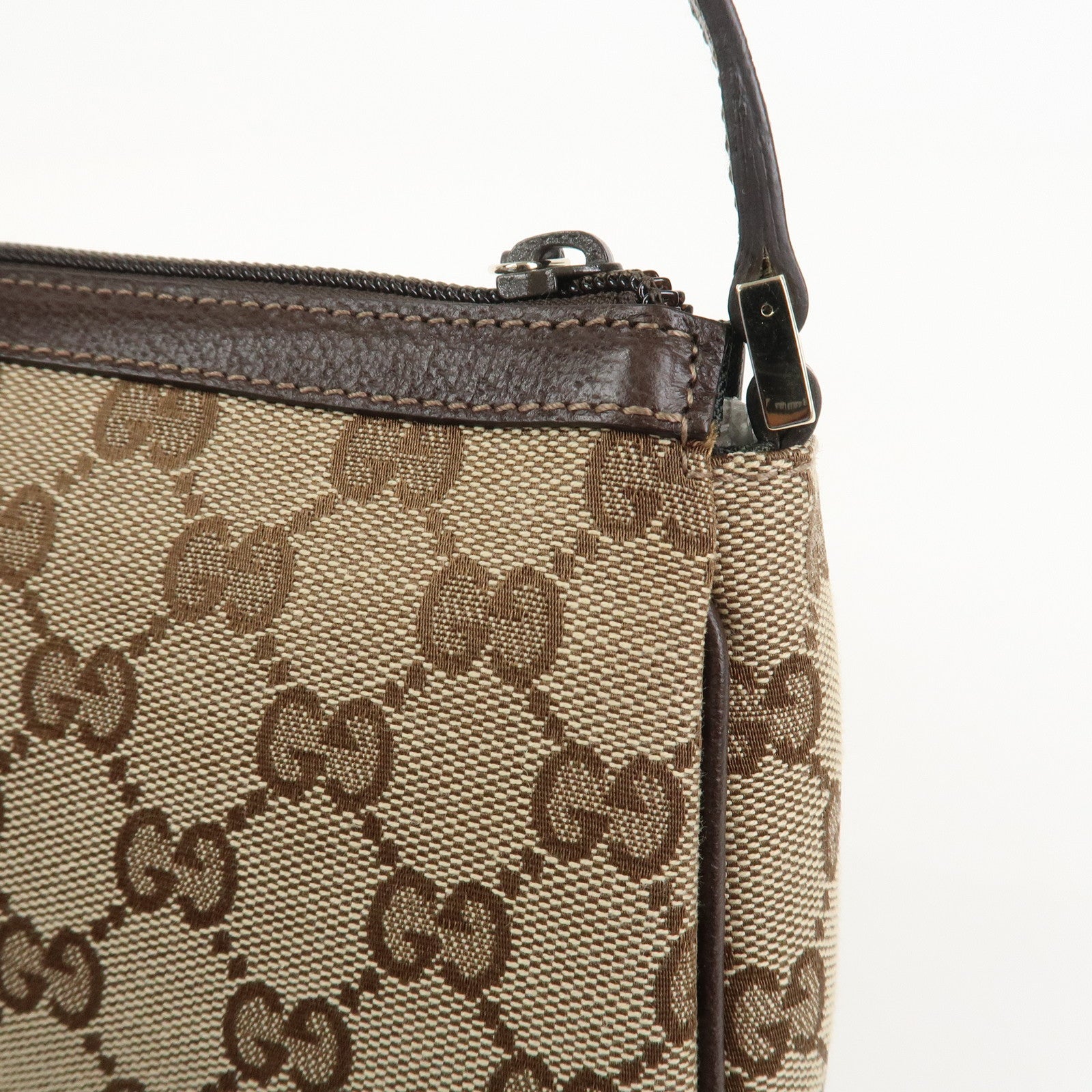 GUCCI GG Canvas Leather Accessory Pouch Hand Bag Brown 145750