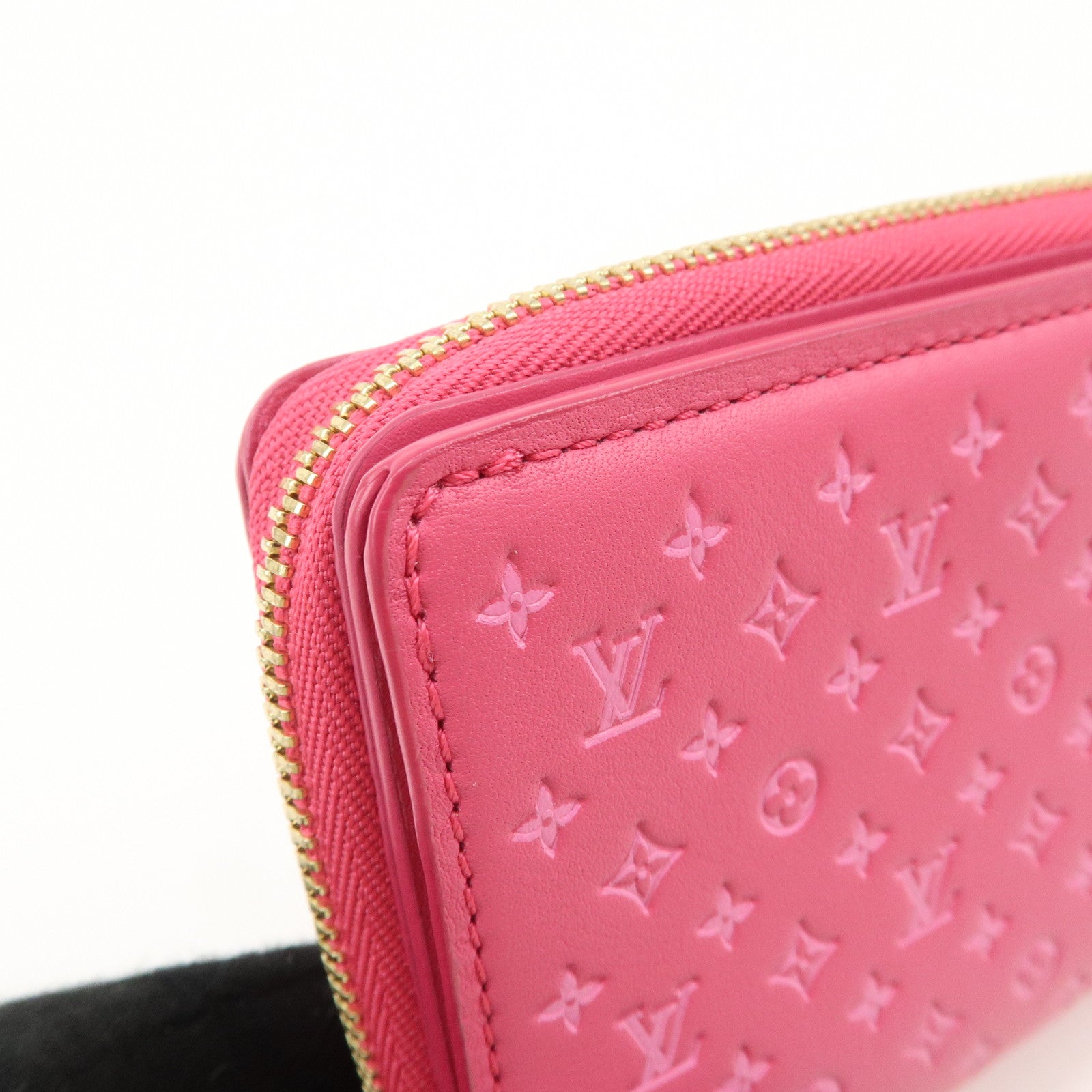 Louis Vuitton Nano Monogram Portefeuille Lou Wallet Pink M82357 Used