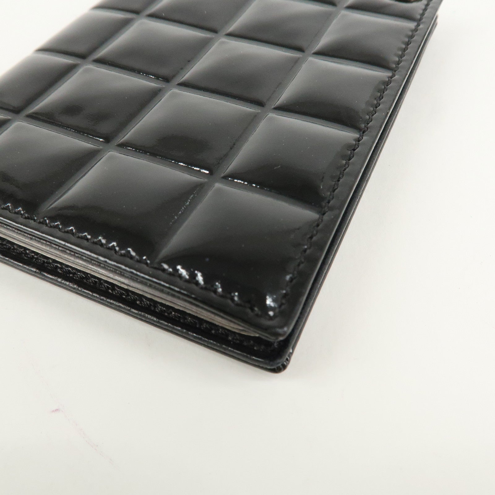 CHANEL Chocolate Bar Patent Leather Card Case Black Used