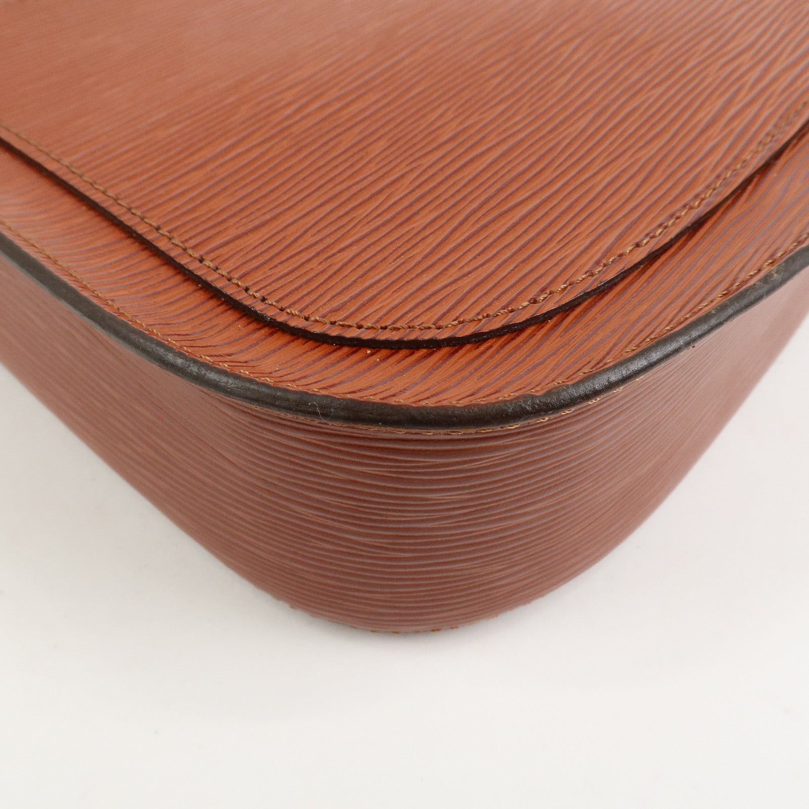 Louis Vuitton Epi Saint Cloud Shoulder Bag Kenya Brown M52193