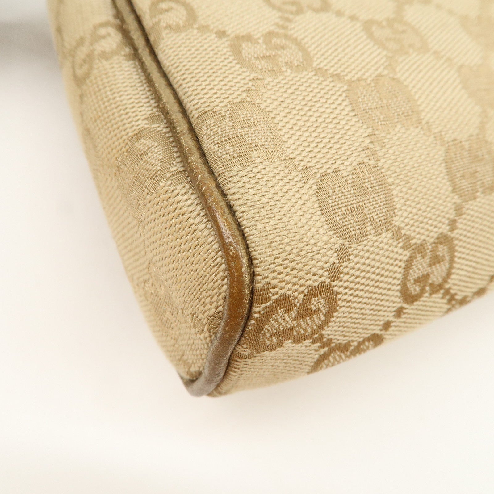 GUCCI Abbey GG Canvas Leather Pouch Hand Bag Beige Gold 145750