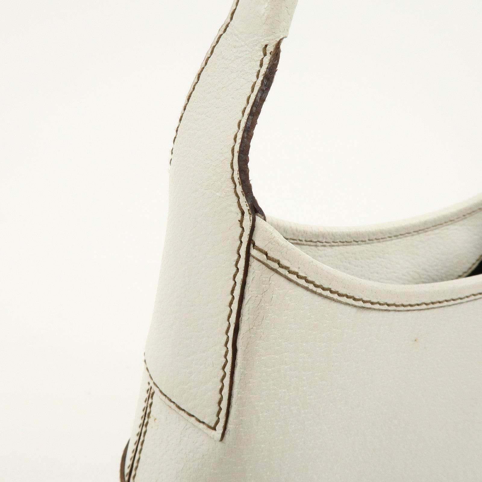 Ferragamo Leather Shoulder Bag Hand Bag White