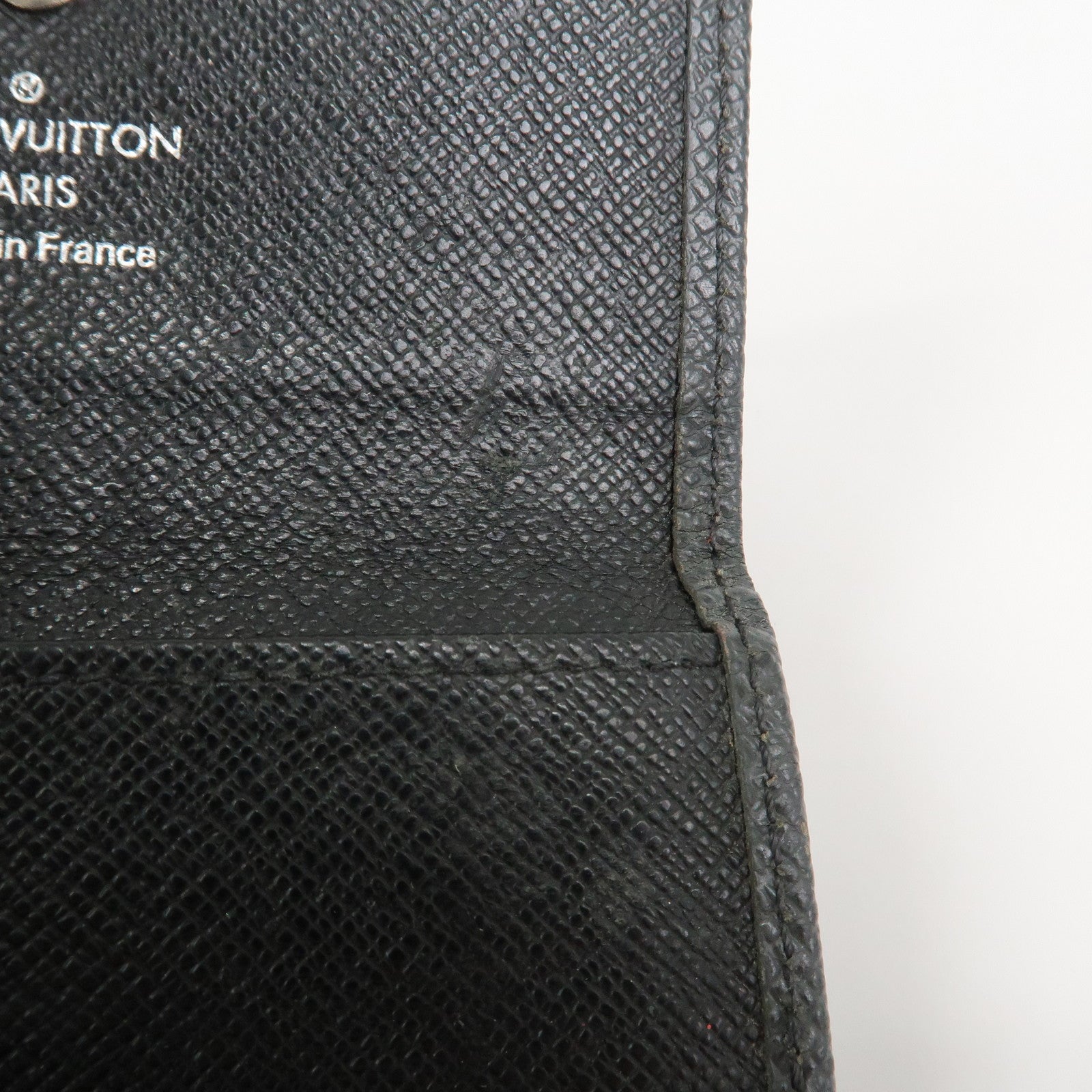 Louis Vuitton Taiga Multicles 6 Key Case Ardoise Black M30532