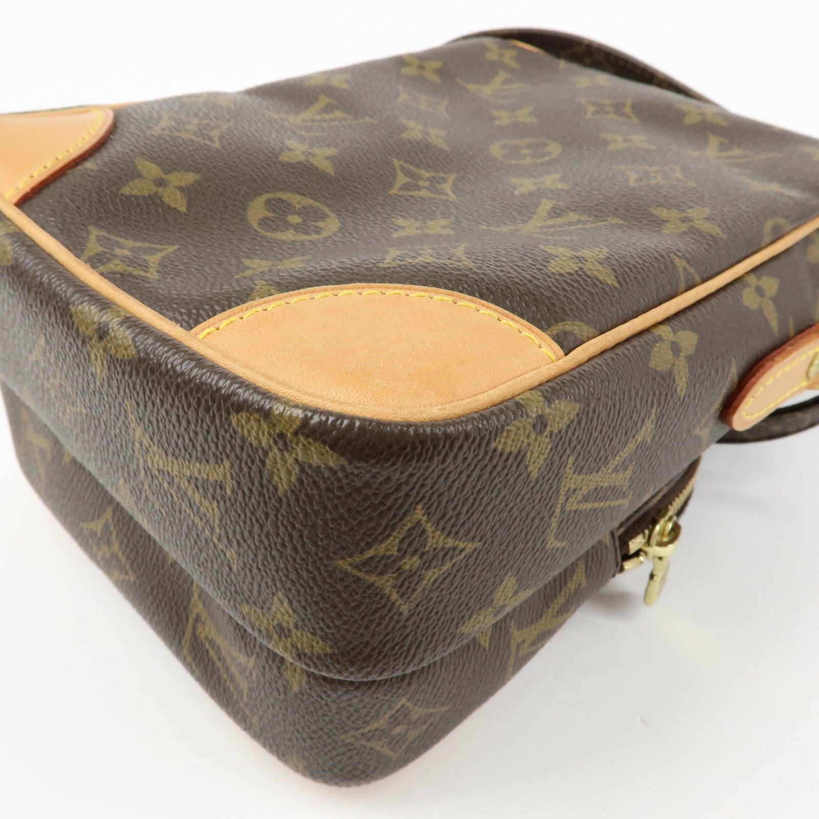 Louis Vuitton Monogram Amazone Shoulder Bag Crossbody Bag M45236