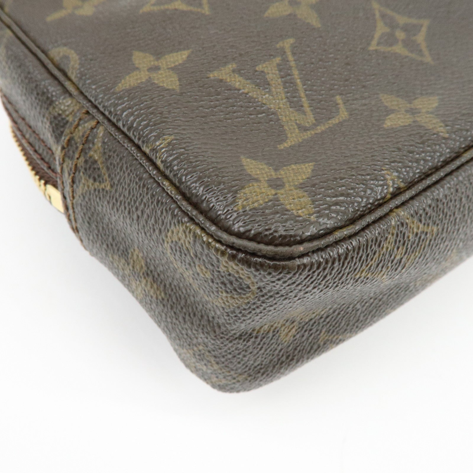 Louis Vuitton Monogram Trousse Toilette 23 Cosmetic Pouch M47524