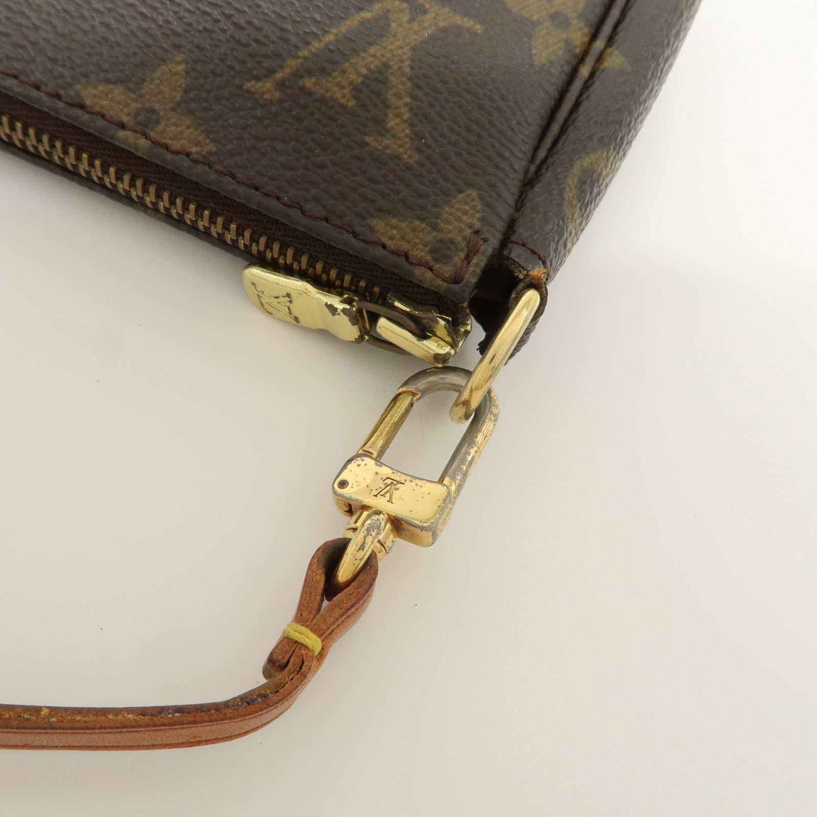 Louis Vuitton Monogram Pochette Accessoires Hand Bag Brown M51980 Used
