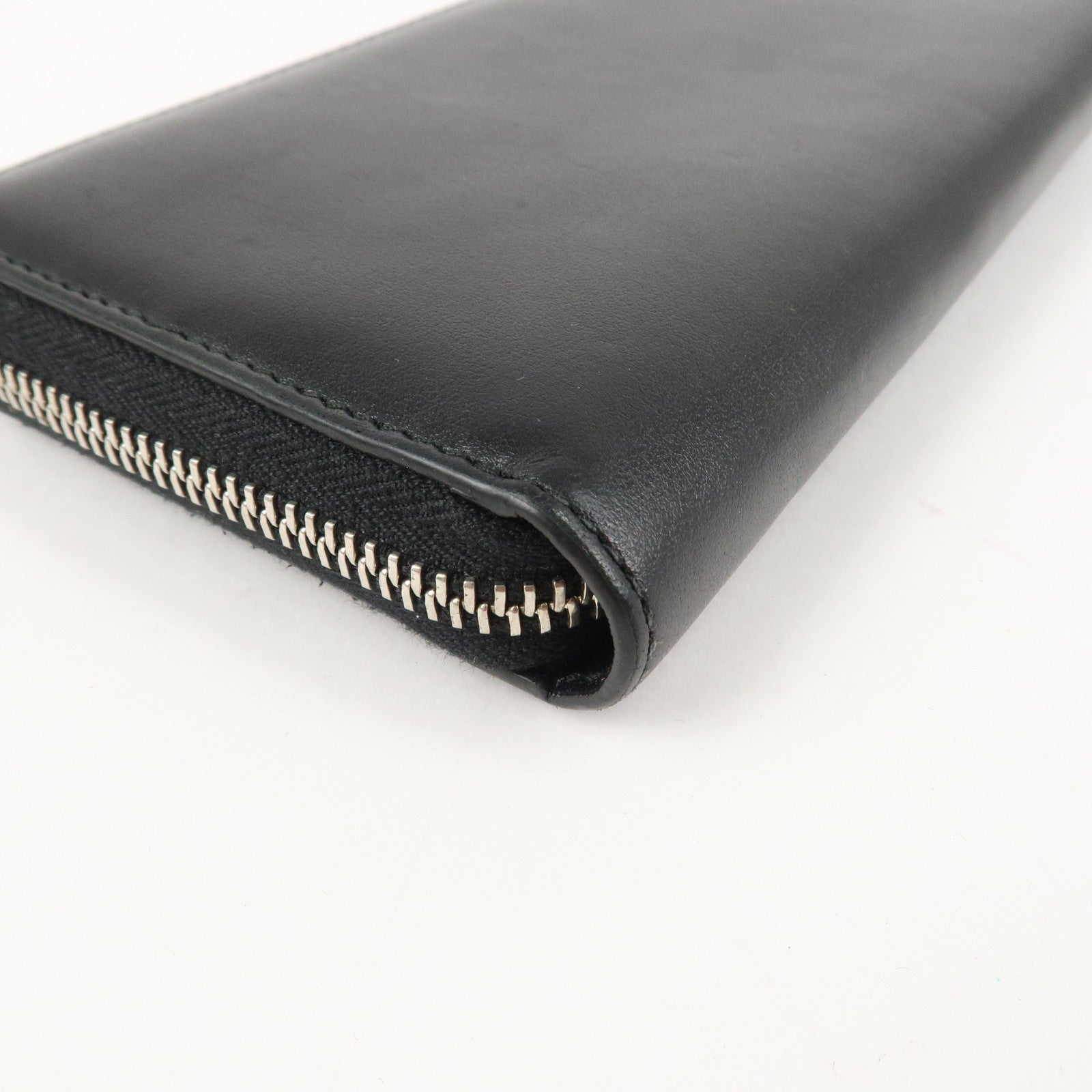 GUCCI Blade Embroidery Leather Zip Around Long Wallet Black Used
