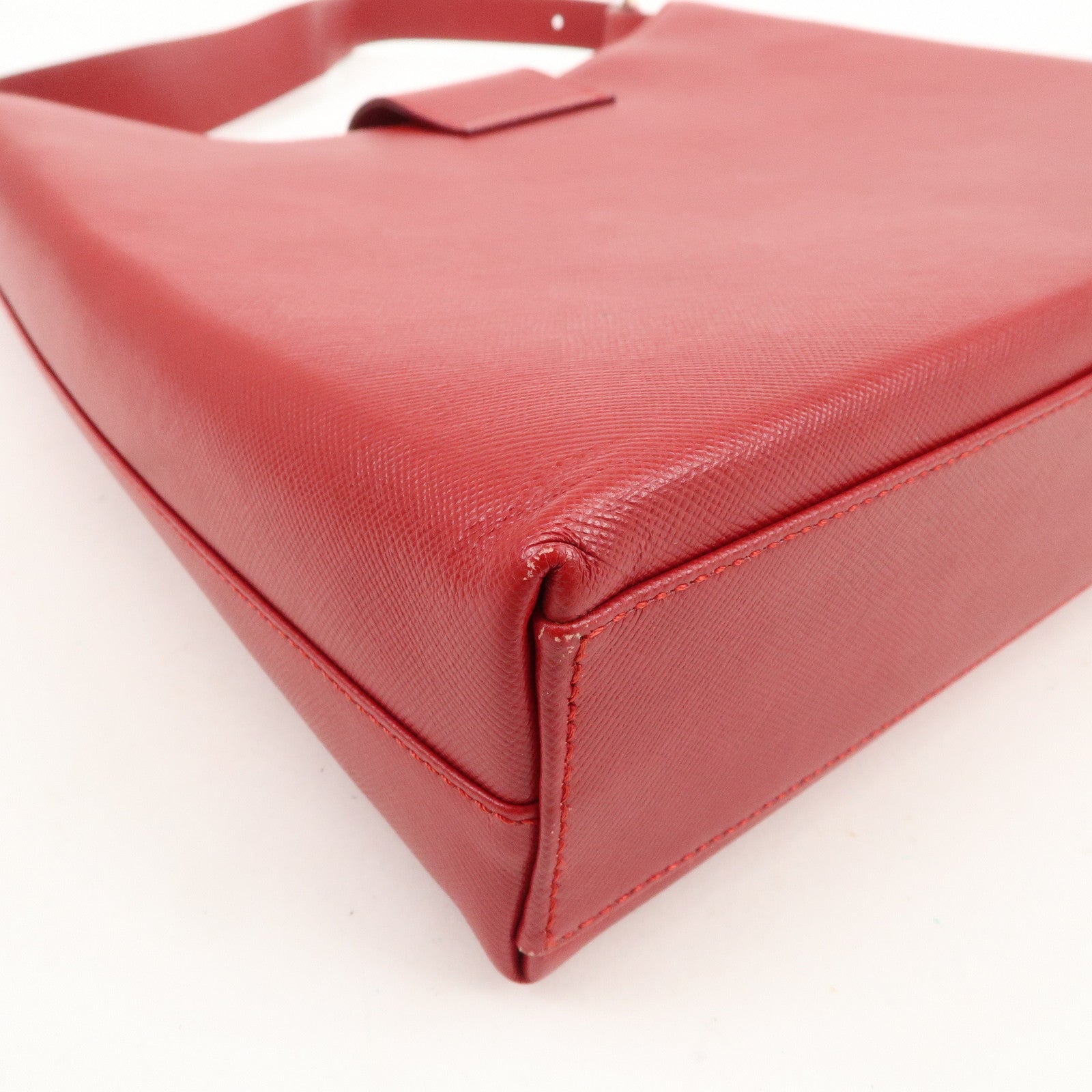 Ferragamo Gancini Leather Shoulder Bag Hand Bag Red