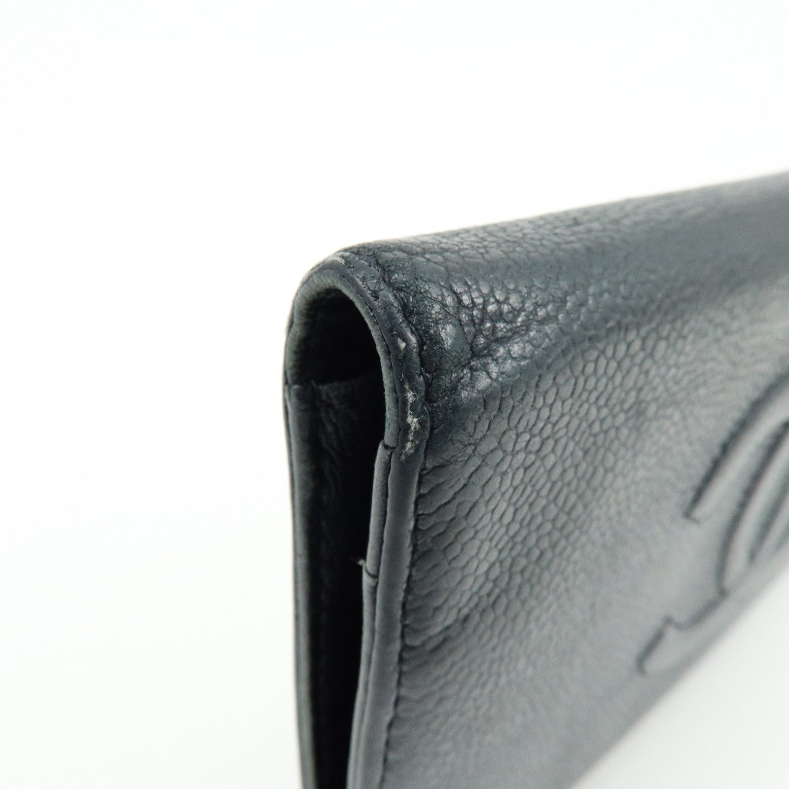 CHANEL COCO Mark Caviarskin Bi-fold Long Wallet Black A48651