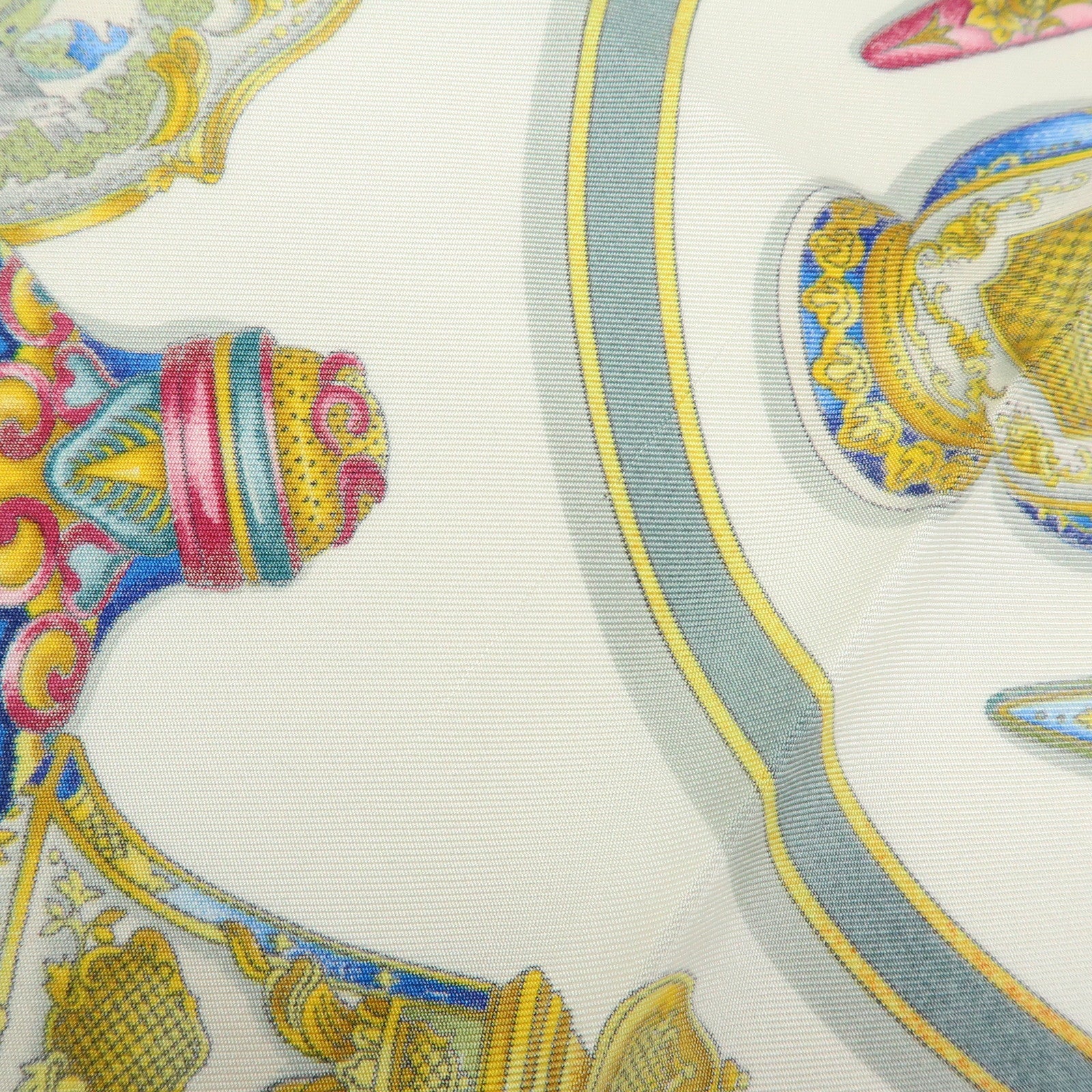 HERMES Carre 90 Silk 100% Pourvu qu'on ait l'ivresse Scarf Pink