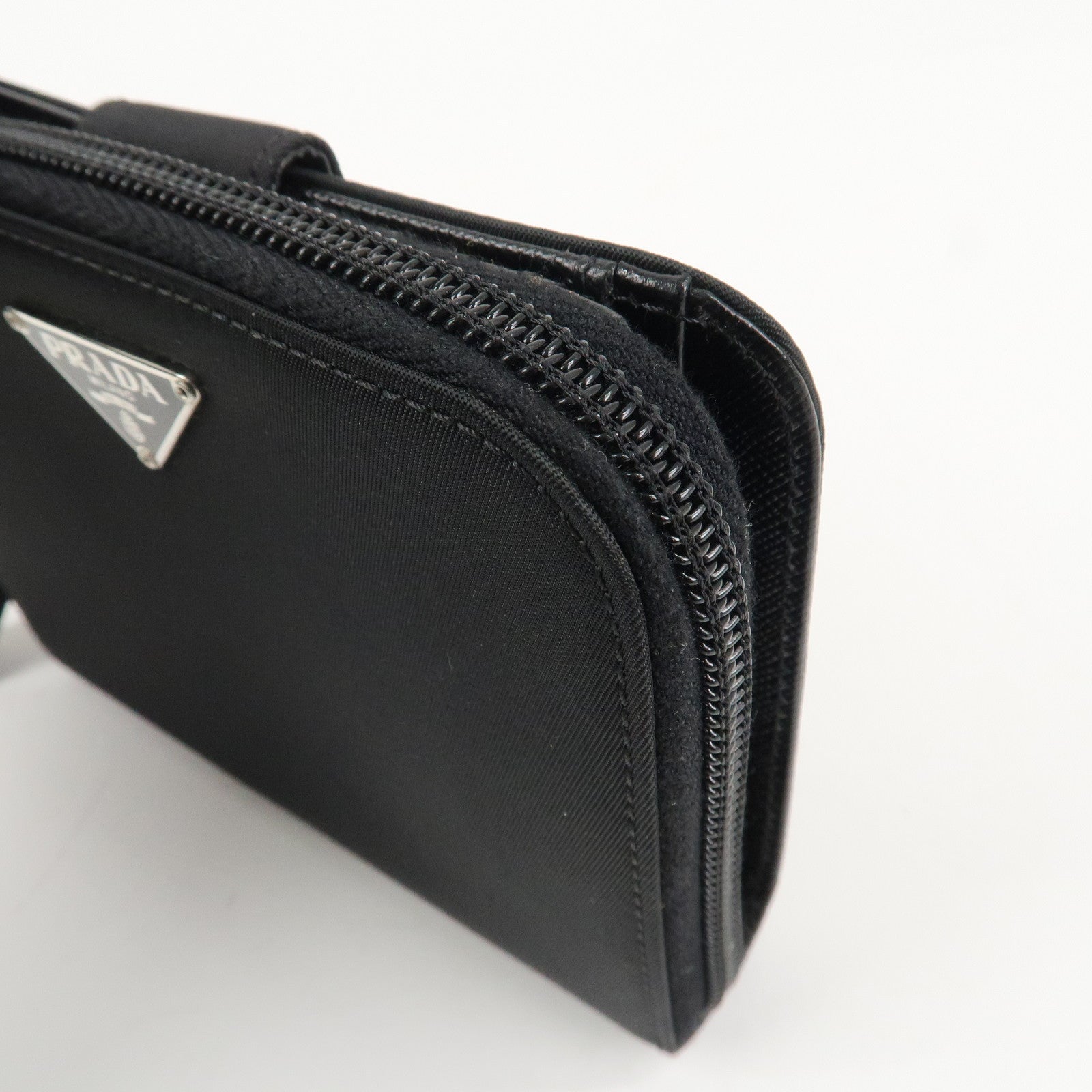 PRADA Nylon Saffiano Leather Bi-fold Round zippy Wallet Black Used