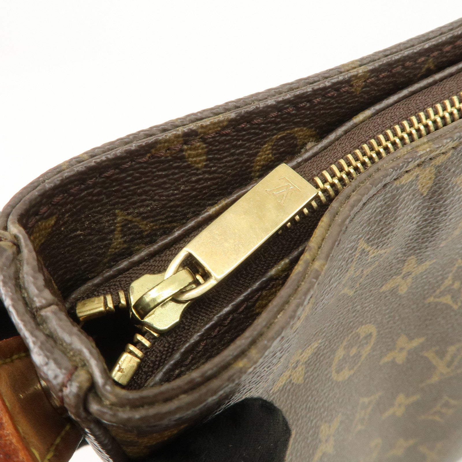 Louis Vuitton Monogram Looping GM Shoulder Bag M51145