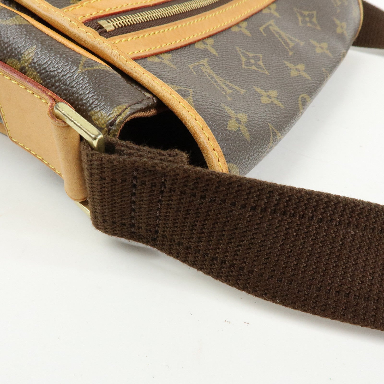 Louis Vuitton Monogram Messenger Bosphore PM Shoulder Bag M40106