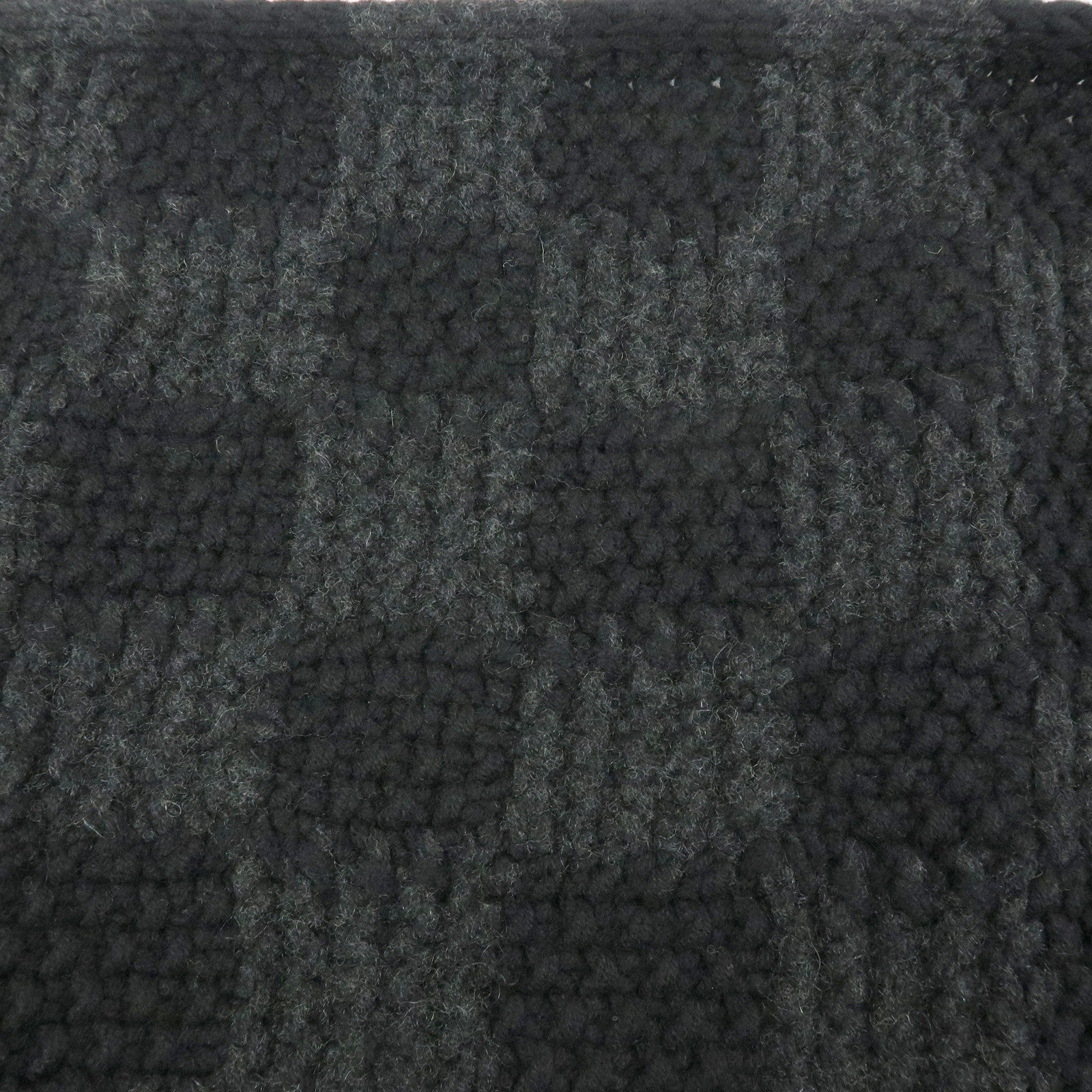 Louis Vuitton Helsinki Alps Patch Cashmere 100% Scarf Black M71108