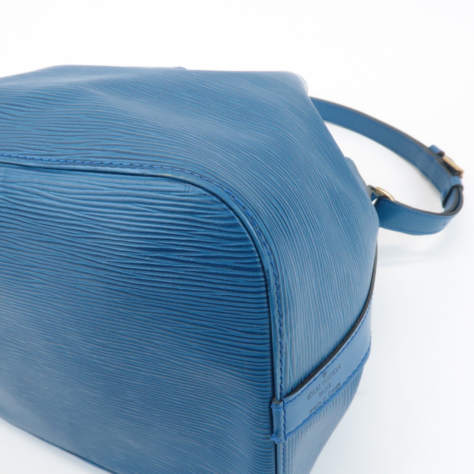 Louis Vuitton Epi Petit Noe Shoulder Bag Toledo Blue M44105