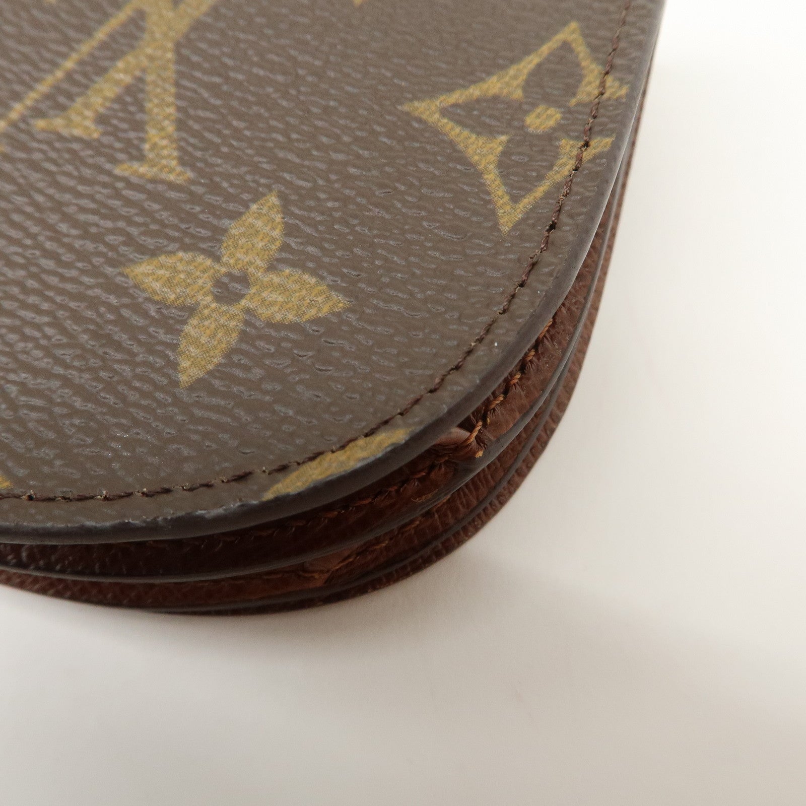 Louis Vuitton Monogram Porte Monnaie Gousset Coin Case M61970