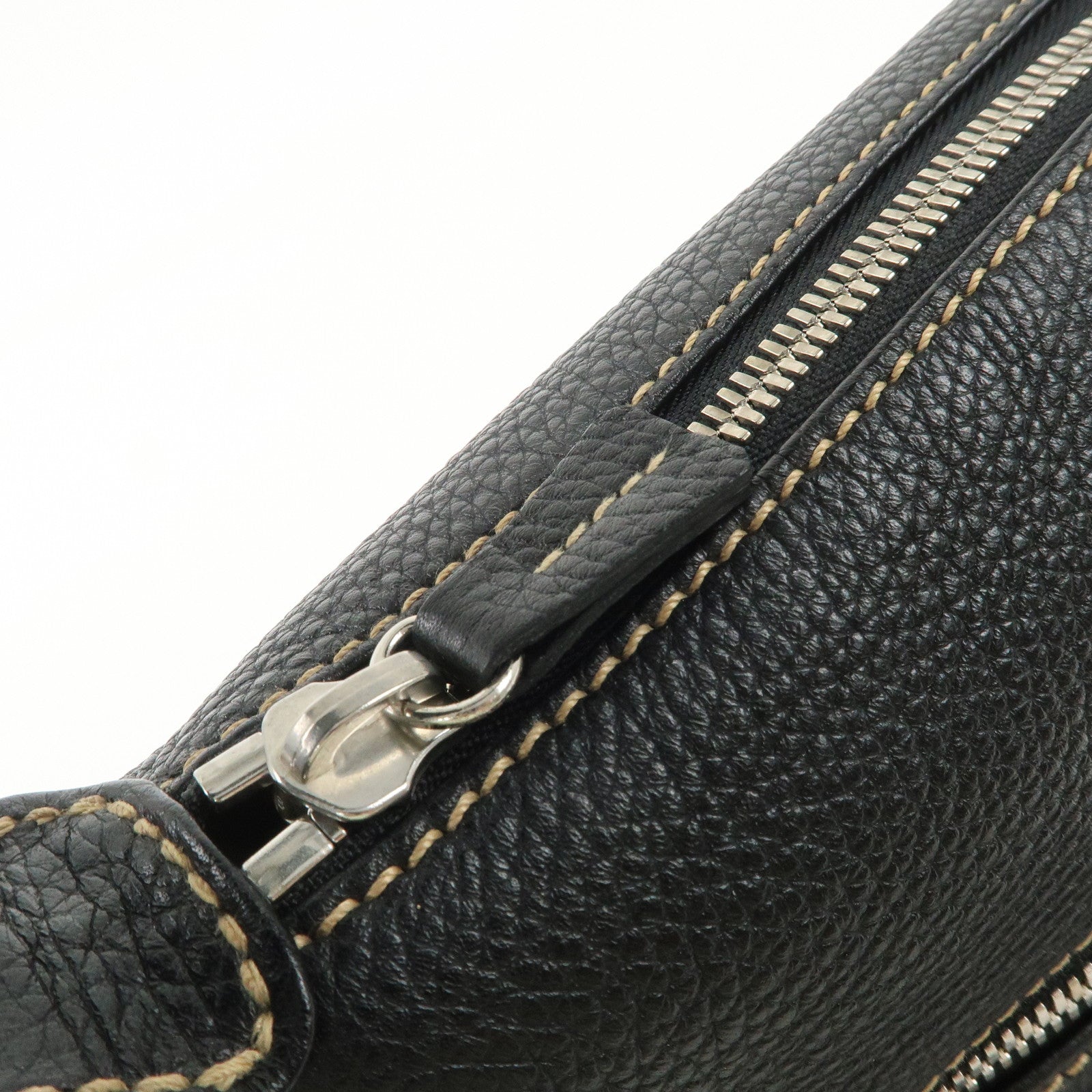 CHANEL Caviar Skin Leather Logo Fringe Shoulder Bag Gold HDW Black Used