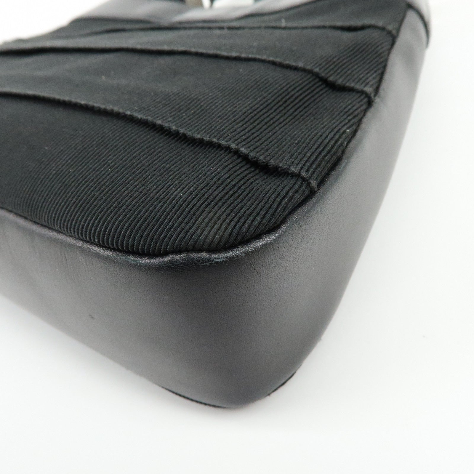 Ferragamo Vara Canvas Leather Shoulder Bag Hand Bag Black