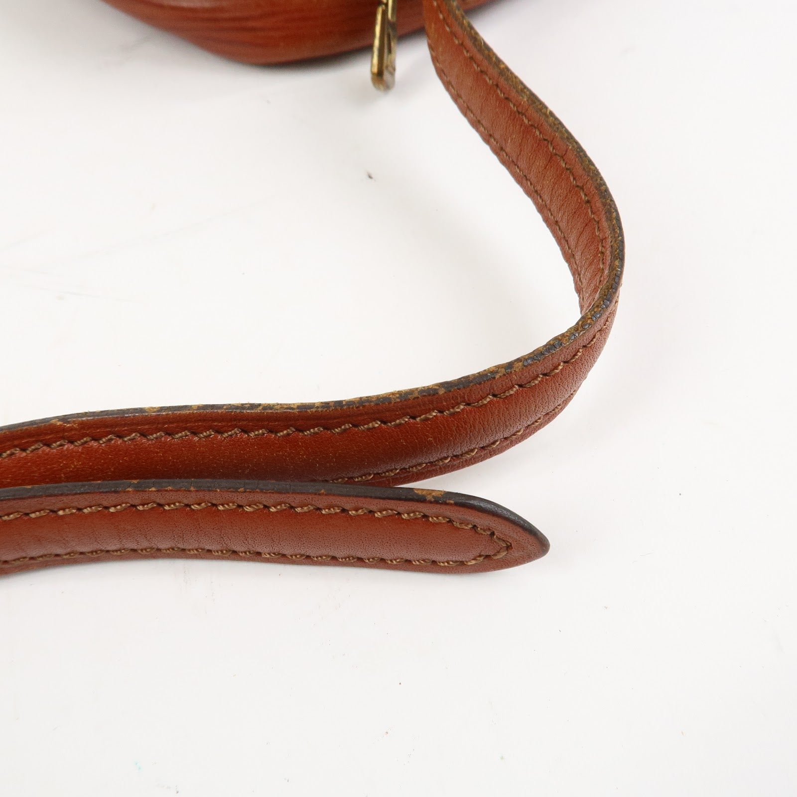 Louis Vuitton Epi Jeune Fille Shoulder Bag Kenya Brown M52153