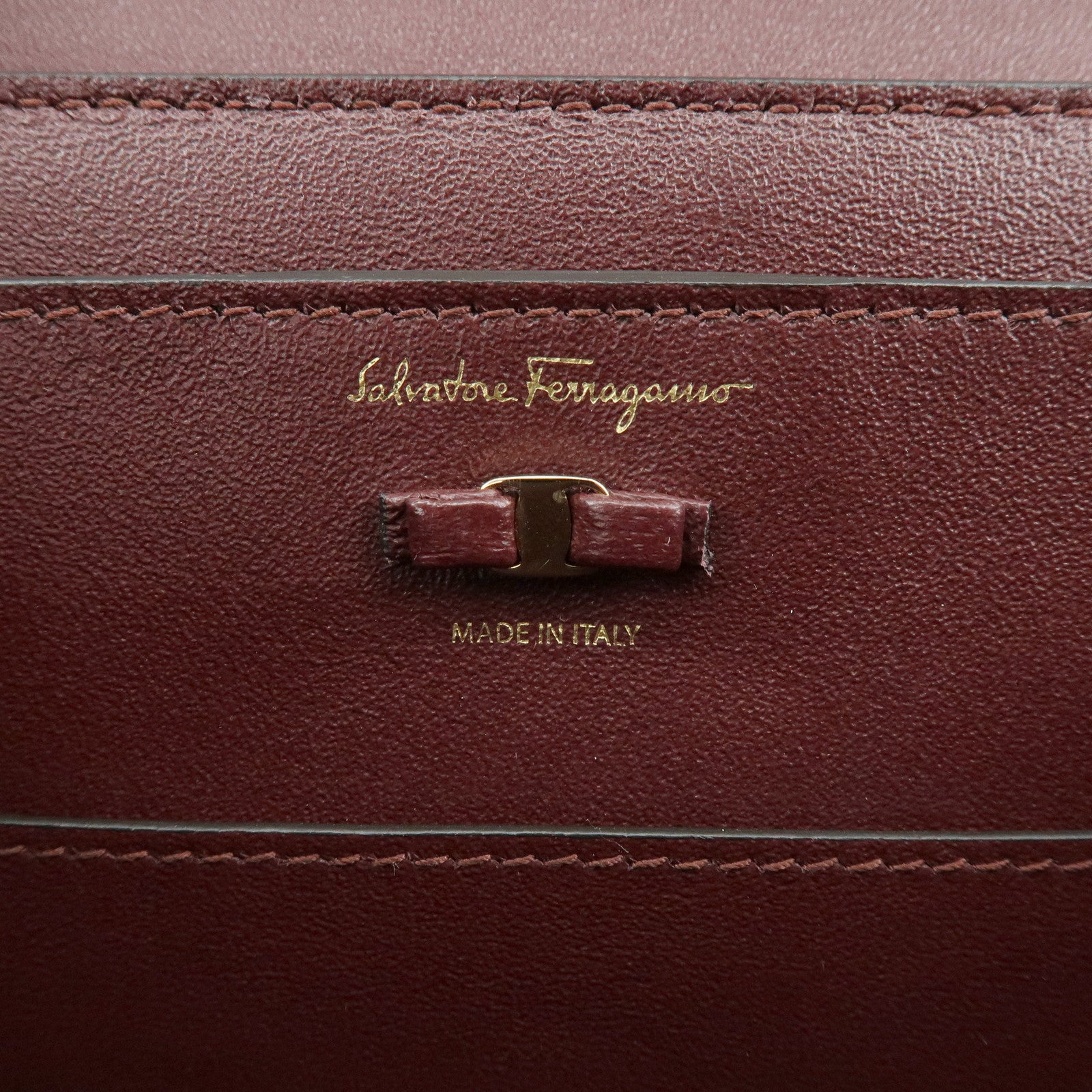 Ferragamo Vara Ribbon Leather Chain Shoulder Bag Bordeaux