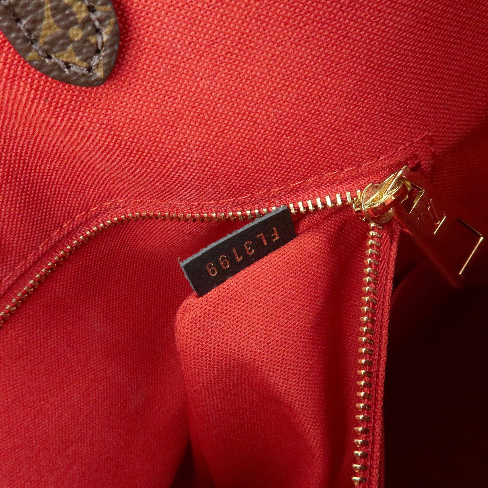 Louis Vuitton Monogram Giant Canvas On The Go MM Hand Bag M44576