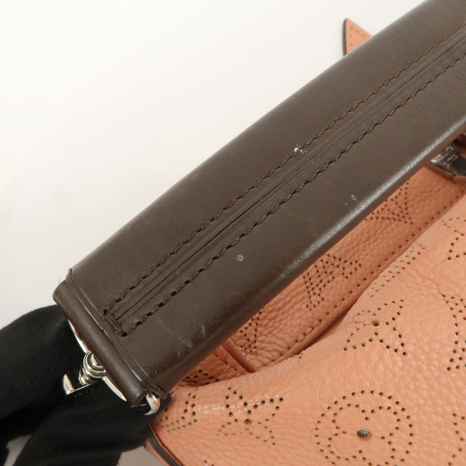 Louis Vuitton Monogram Mahina Selene PM Shoulder Bag Rose M94276