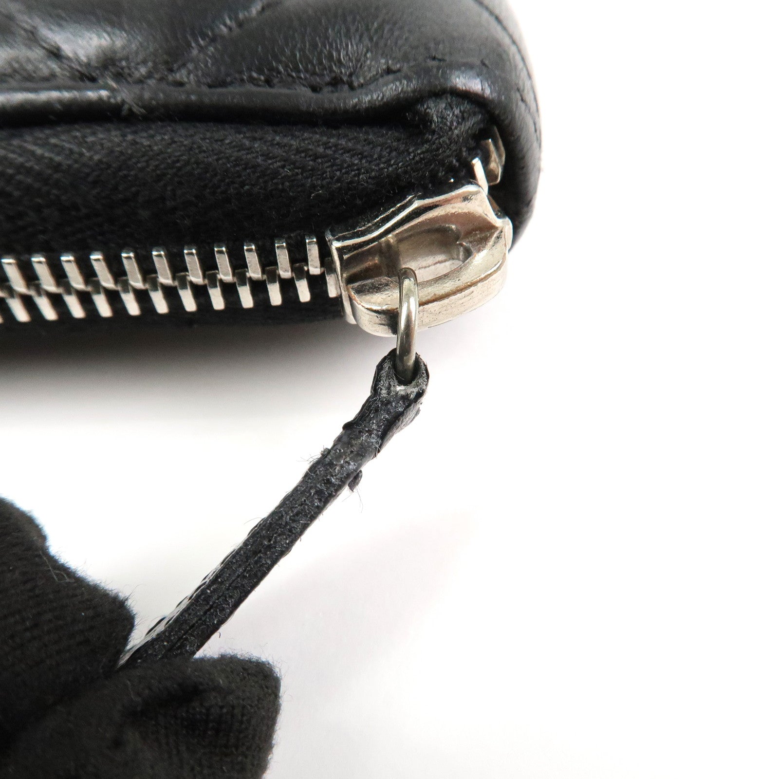 CHANEL Matelasse Lamb skin Leather Round Zippy Wallet Black Silver