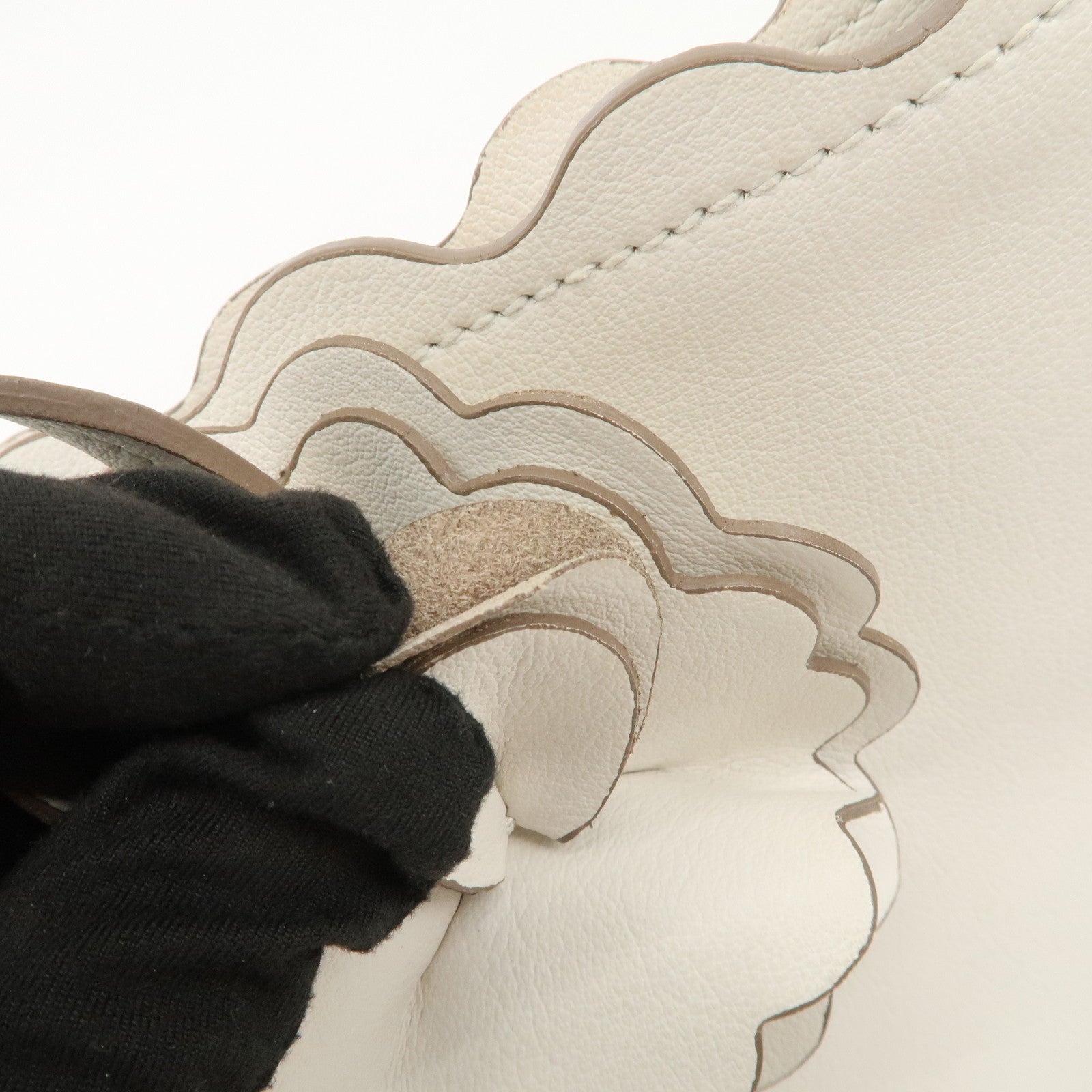MIU MIU Leather Flower Tote Bag Hand Bag White 5BG054 Used