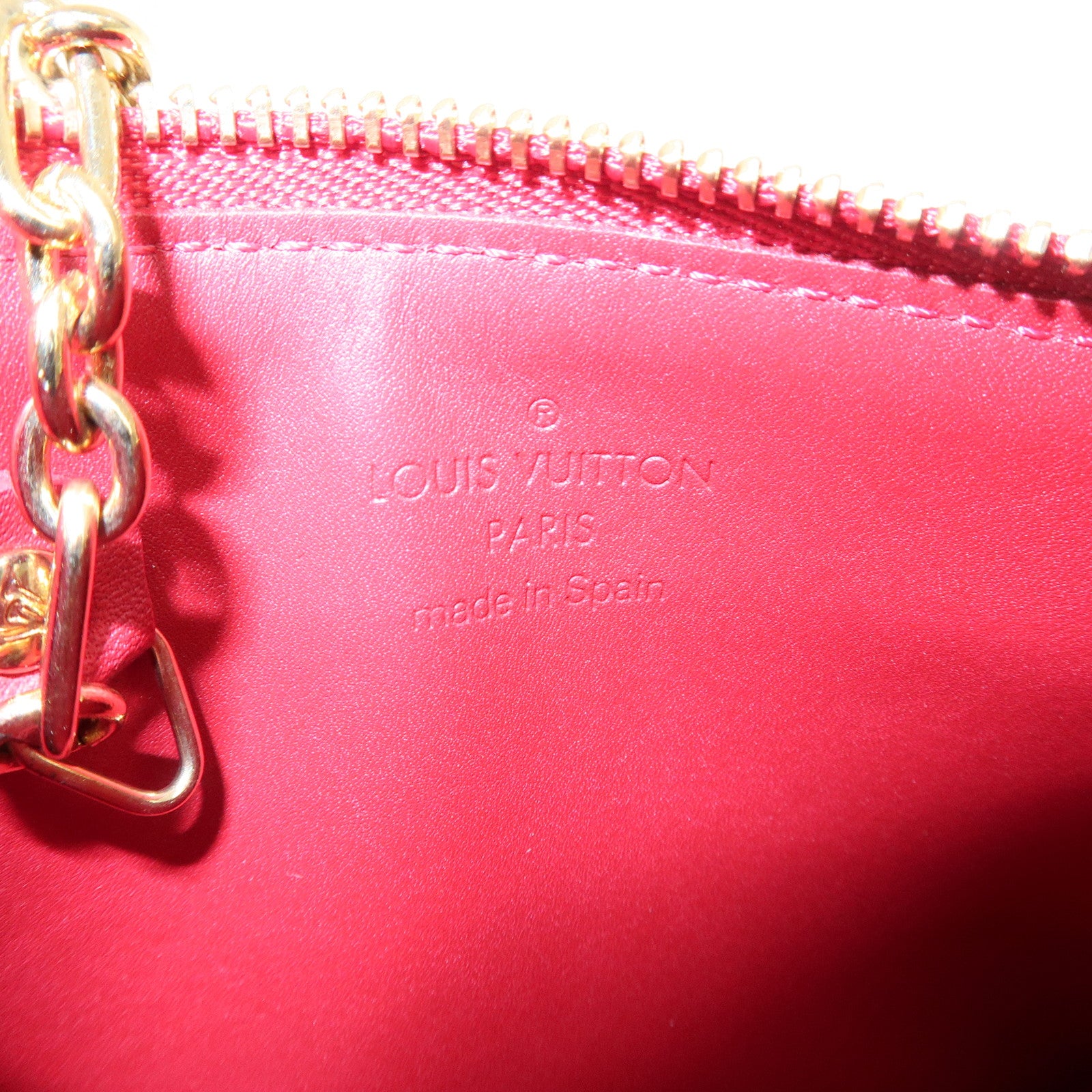 Louis Vuitton Monogram Vernis Pochette Cles NM Cerise M90214