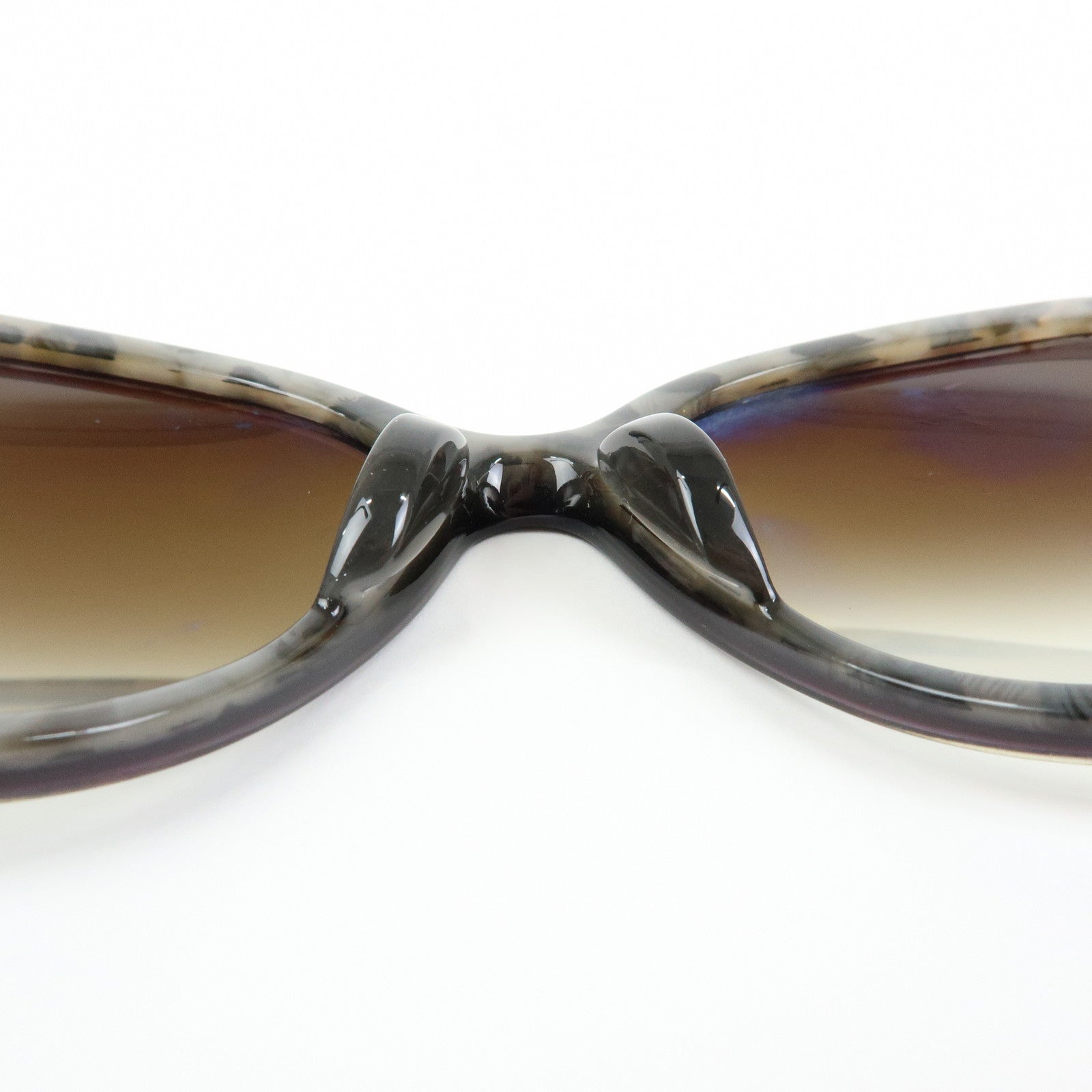 Cartier Panthere Plastic Sunglasses Black Beige DAA2321