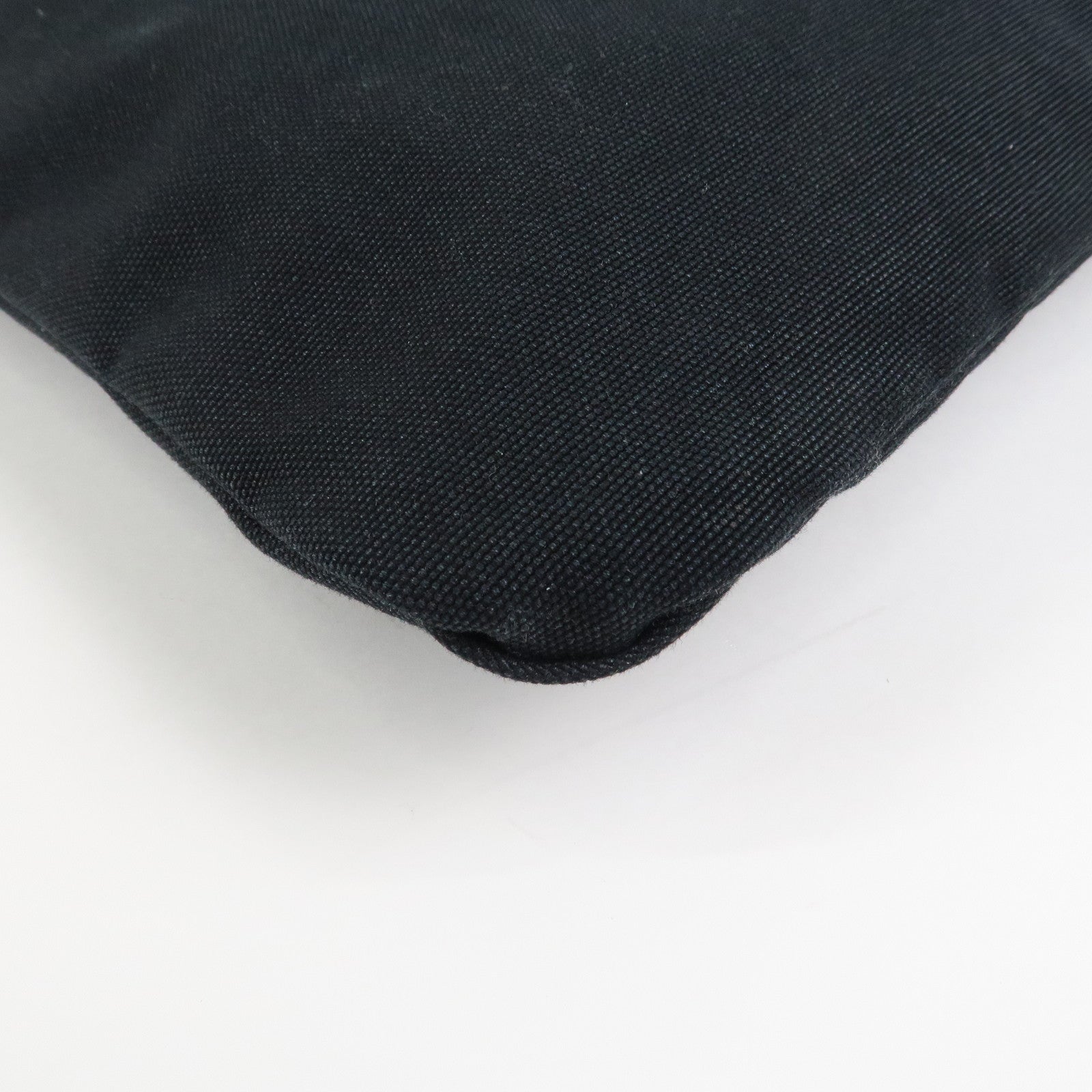 GUCCI Chateau Marmont and Gucci Drawstring Tote Bag 552403