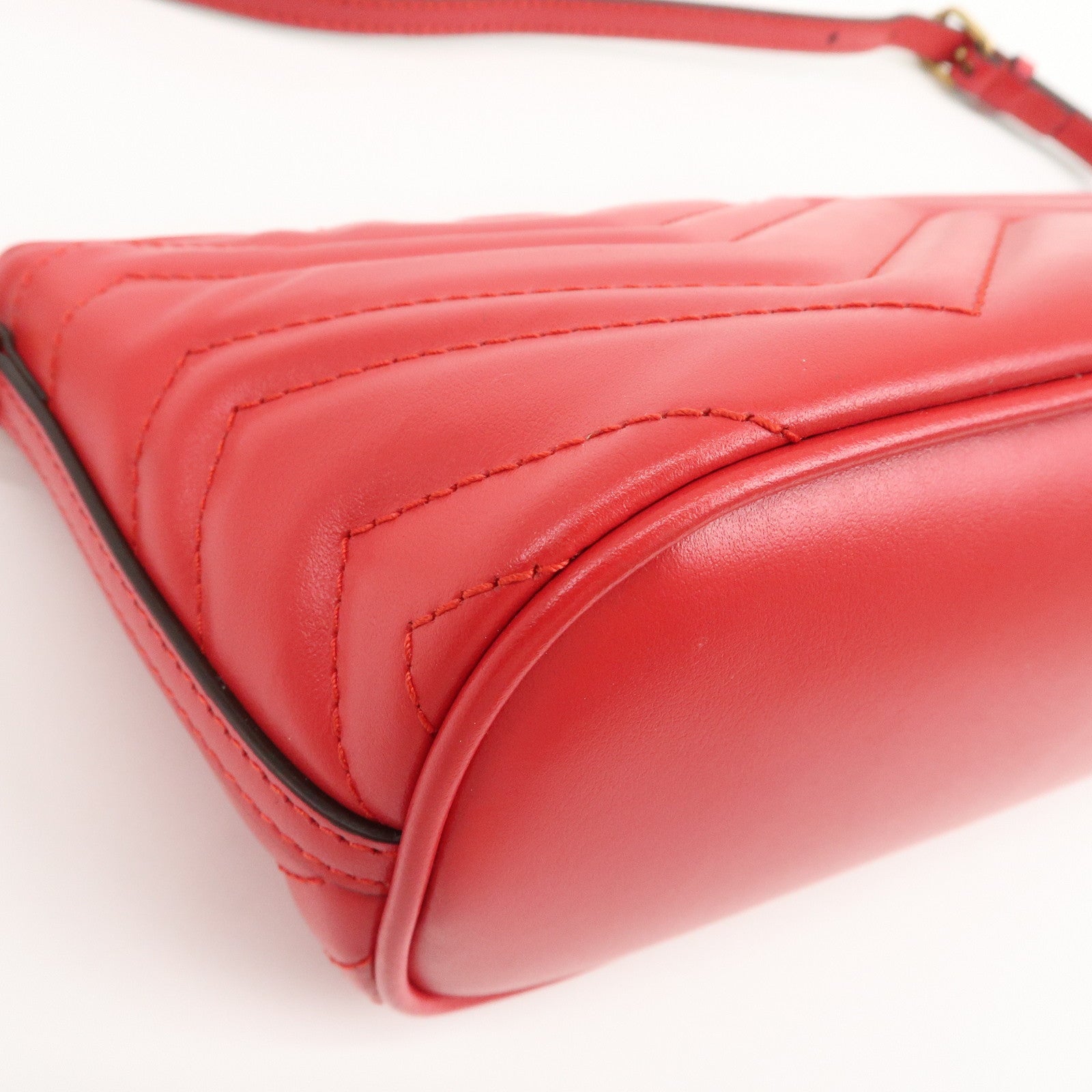 GUCCI GG Marmont Logo Leather Shoulder Bag Hand Bag Red 739166