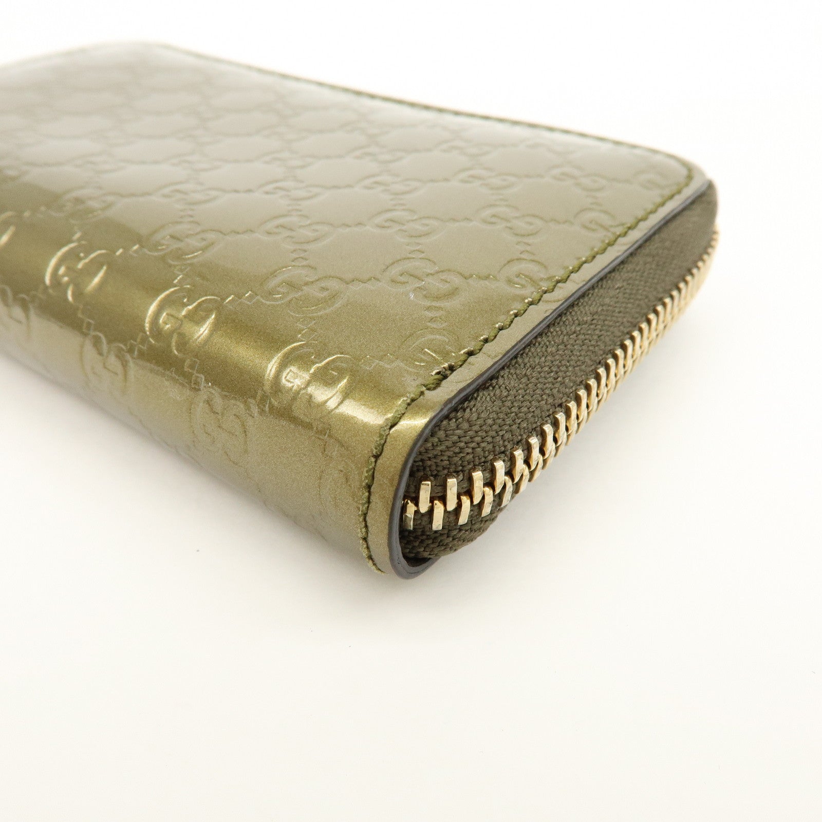 GUCCI Microguccissima Leather Round Zippy Coin Case Khaki 255452
