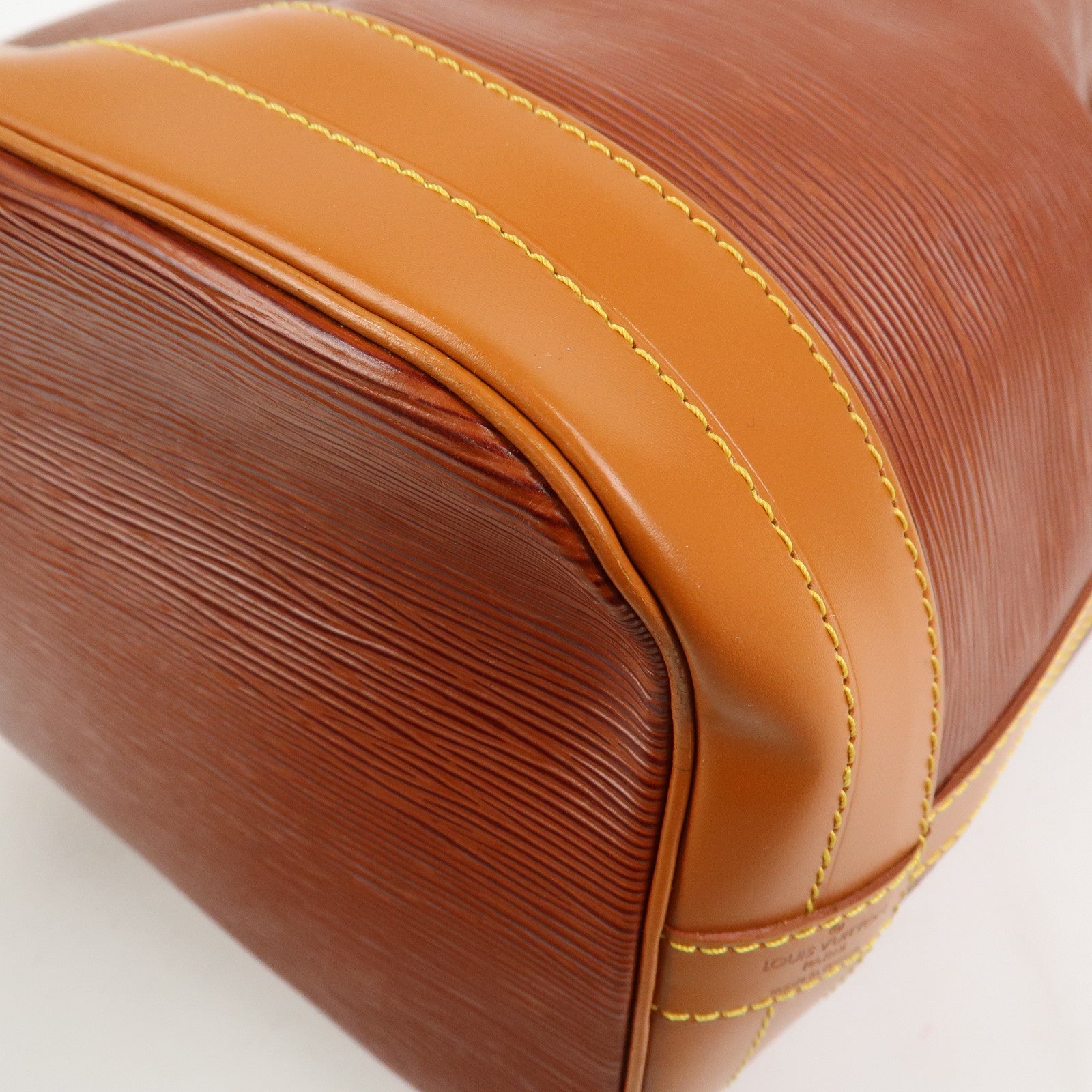 Louis Vuitton Epi Noe Leather Shoulder Bag Kenya Brown M44003