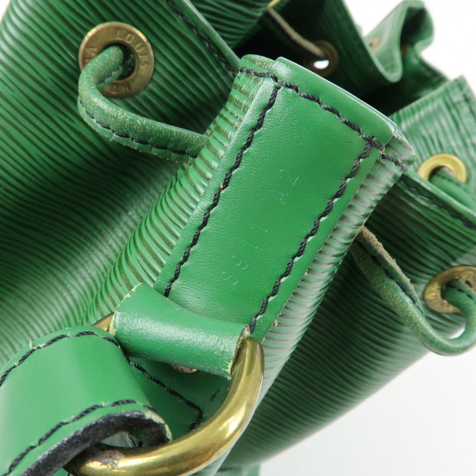 Louis Vuitton Epi Petit Noe Shoulder Bag Borneo Green M44104