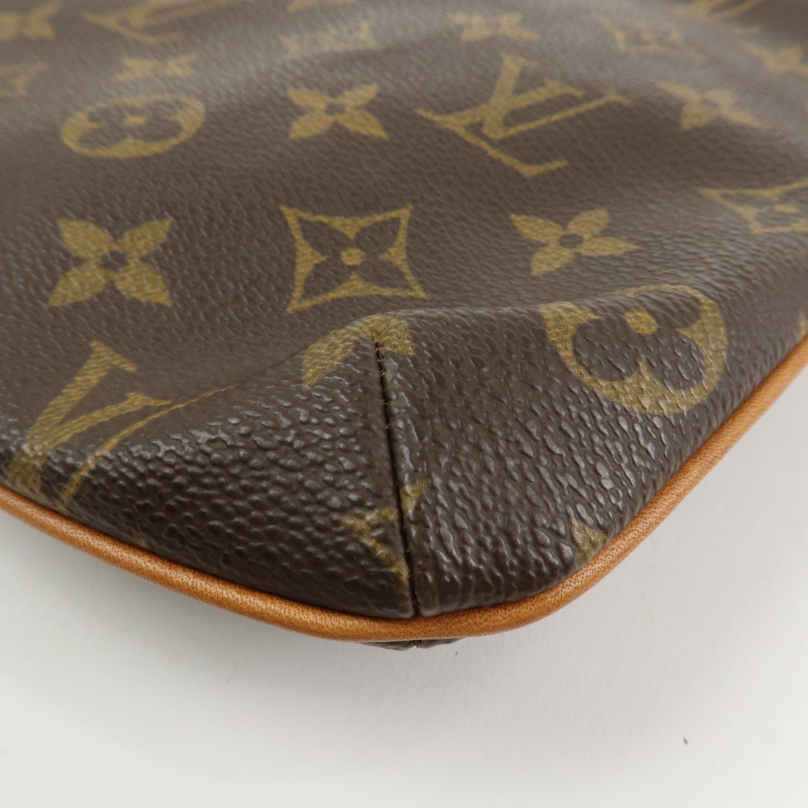 Louis Vuitton Monogram Partition Pouch Wristlet Bag Brown M51901
