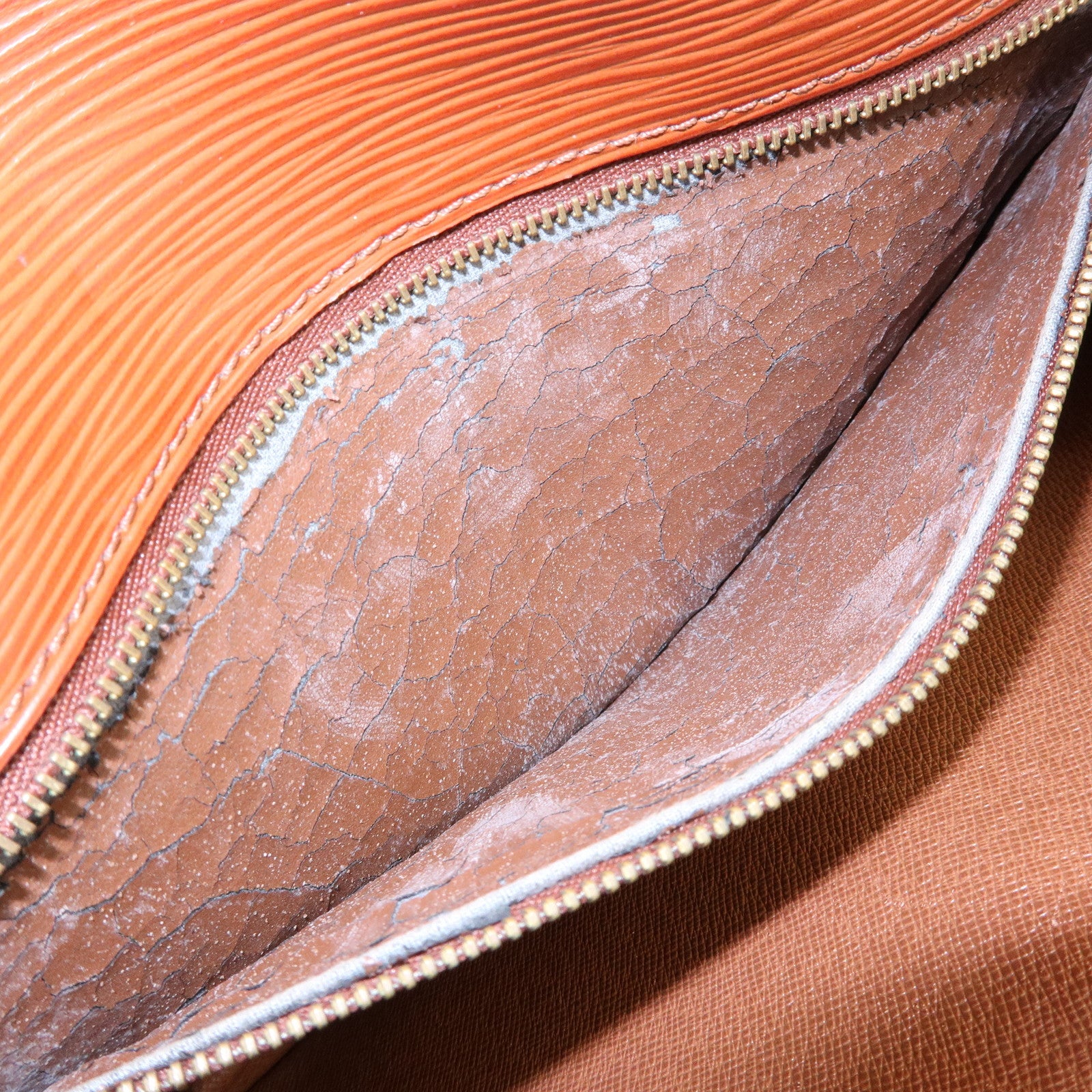 Louis Vuitton Epi Sellier Dragonne Clutch Bag Kenya Brown M52613