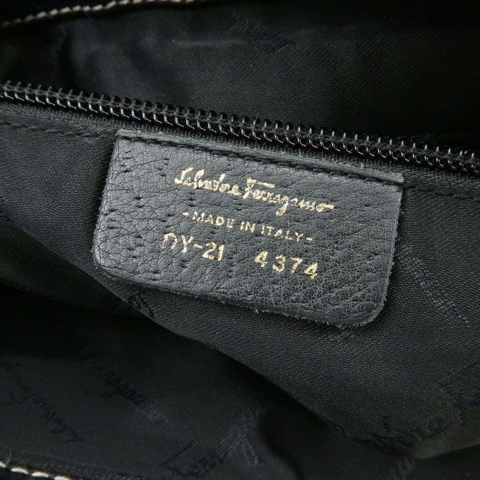 Ferragamo Gancini Leather Shoulder Bag Hand Bag Black
